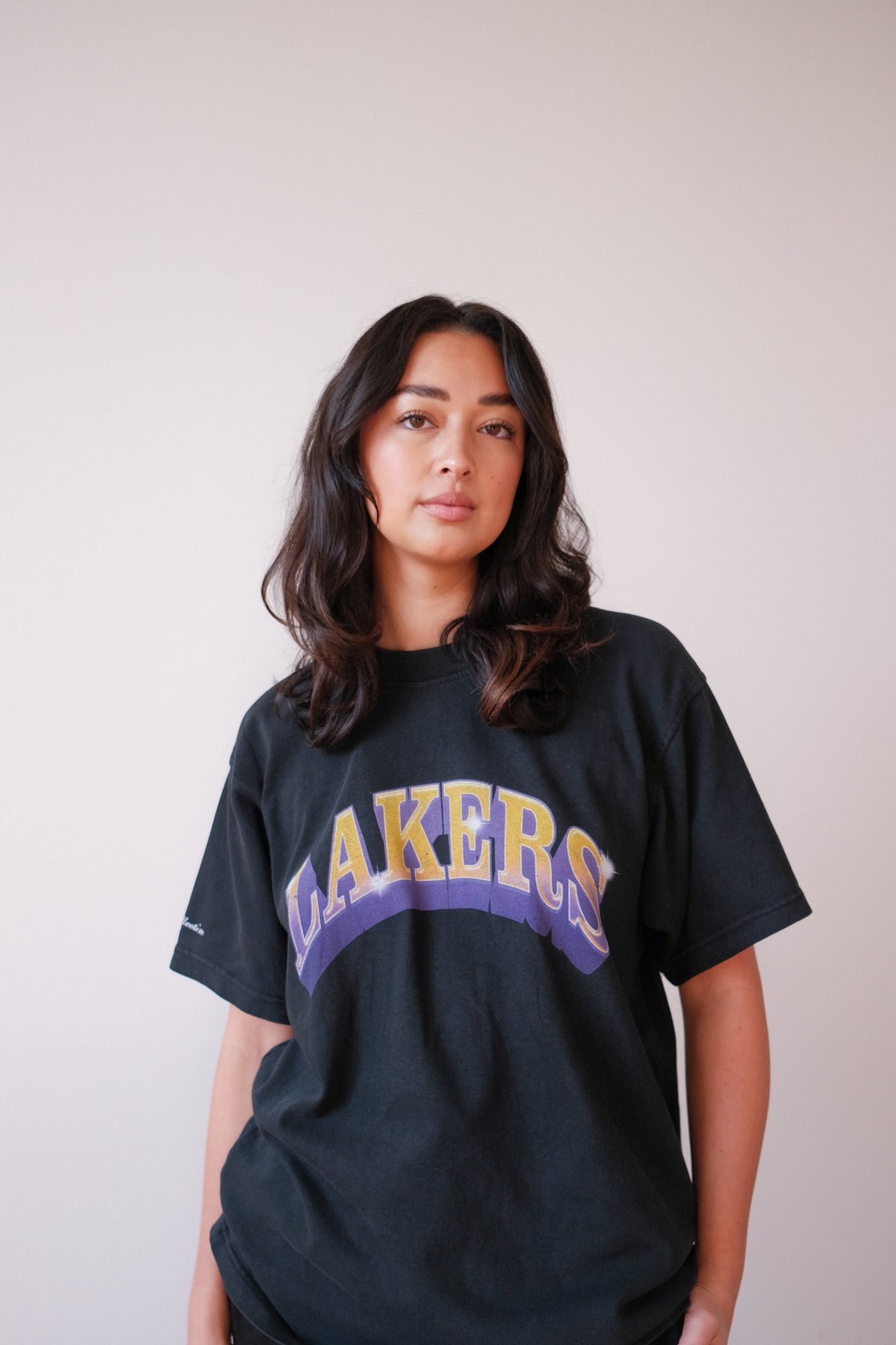 Los Angeles Lakers Graffiti Pigment Dye Heavyweight T-Shirt - Black