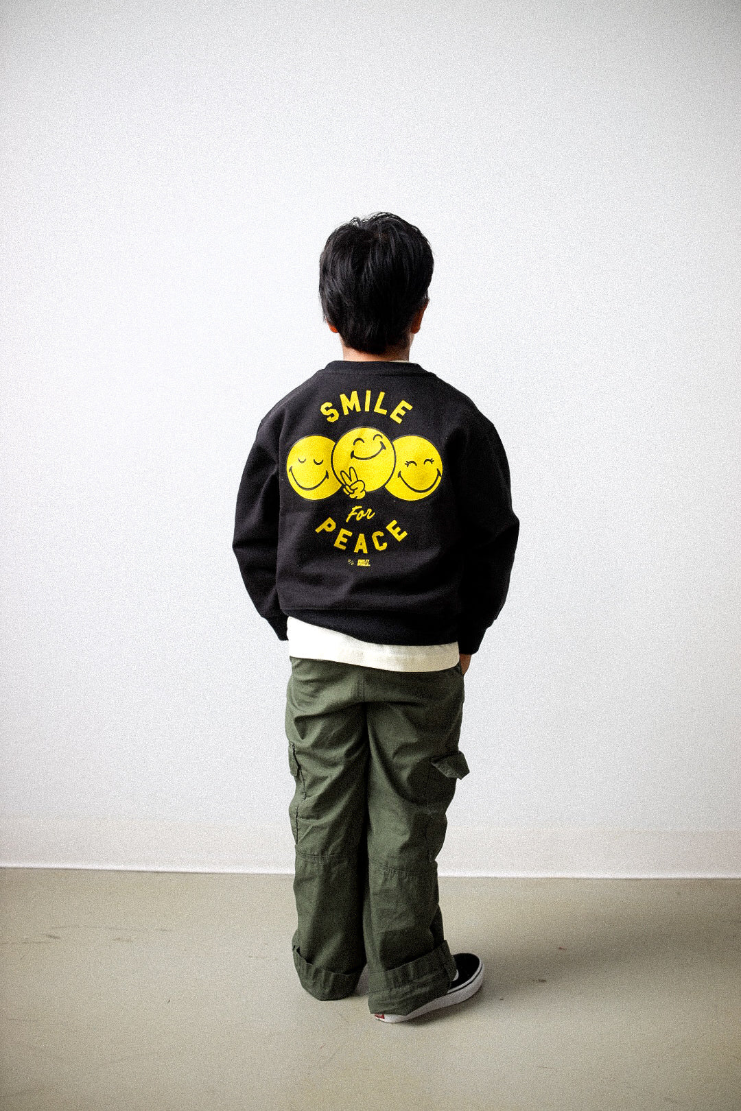 T-shirt ras du cou épais pour jeunes P/C x SmileyWorld « Smile for Peace » - Noir