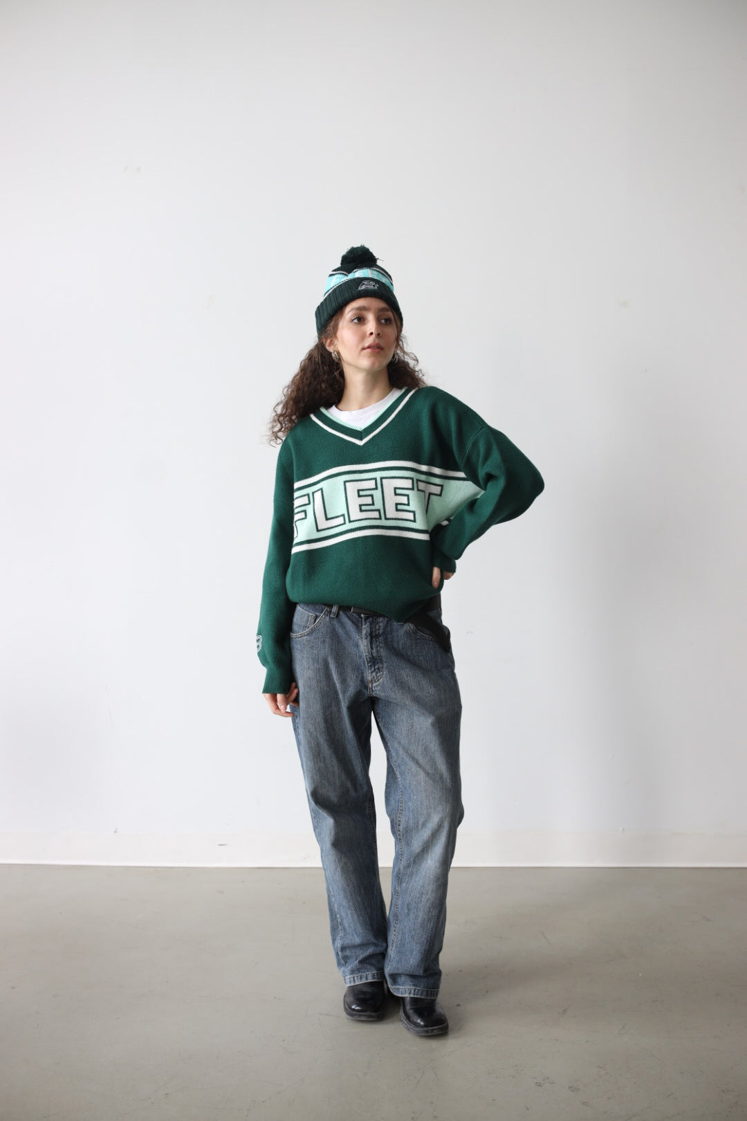 Boston Fleet Womens V-Neck Knit Sweater - Forest Green