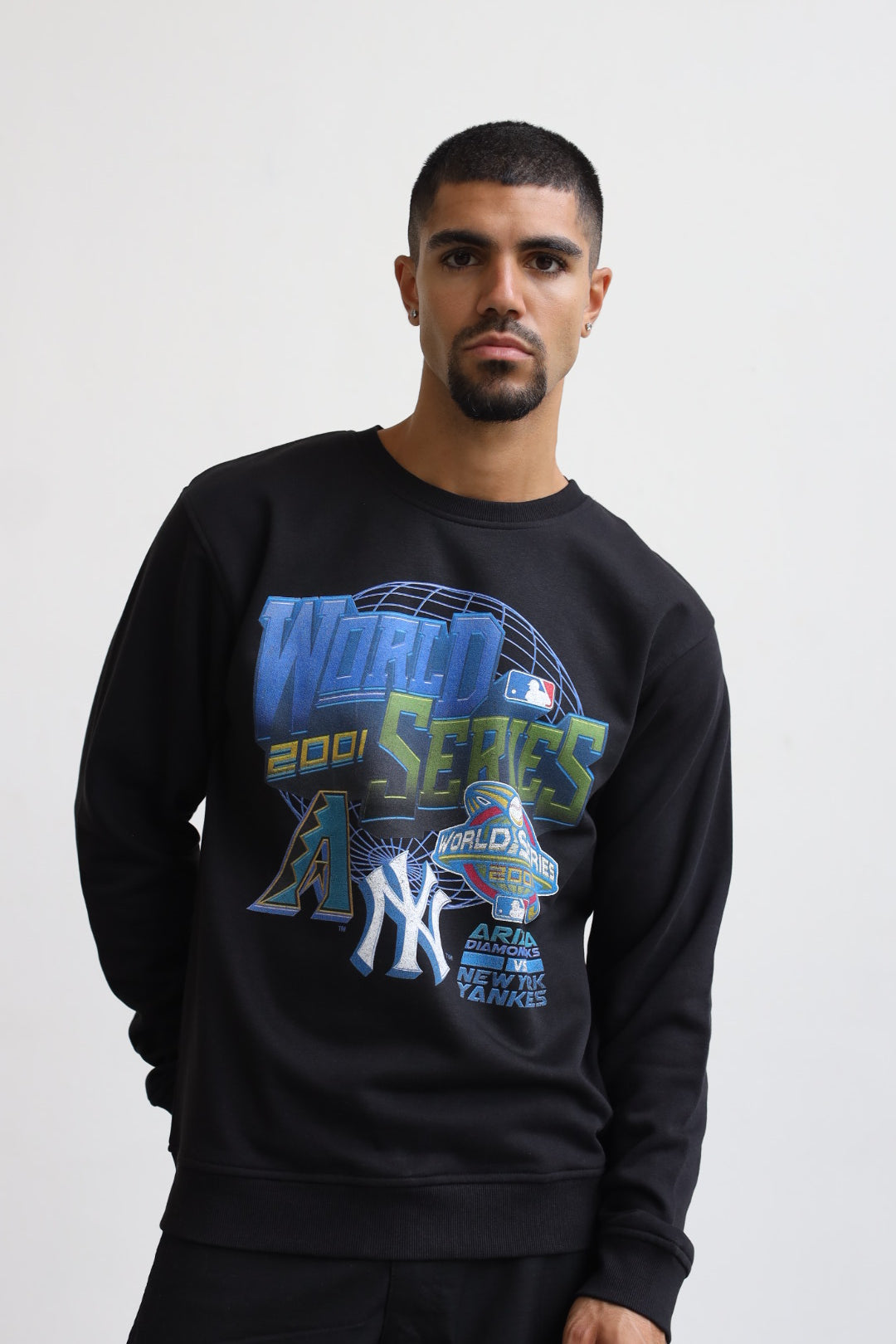 2001 World Series: Arizona Diamondbacks Vs. New York Yankees Crewneck - Black