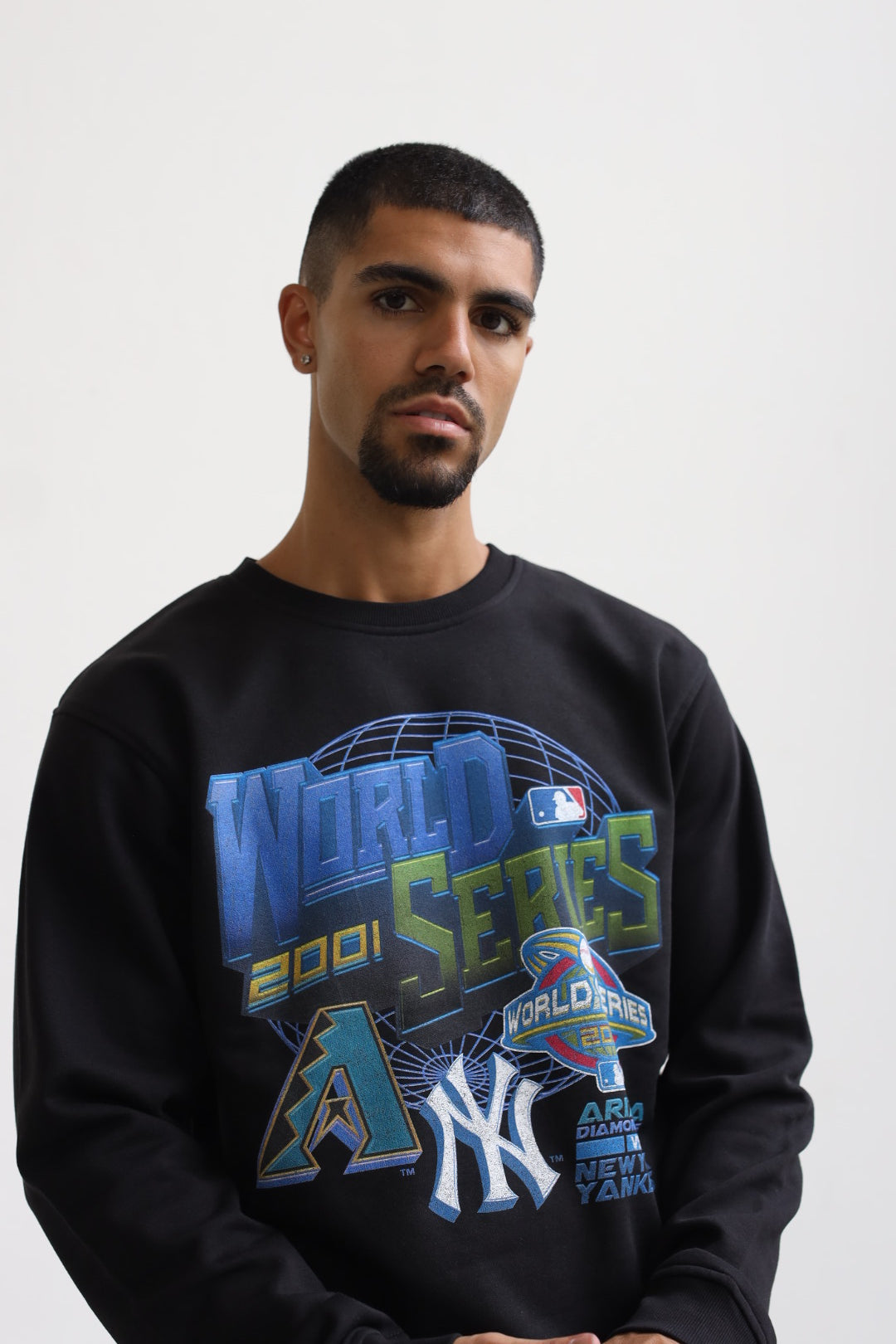 2001 World Series: Arizona Diamondbacks Vs. New York Yankees Crewneck - Black