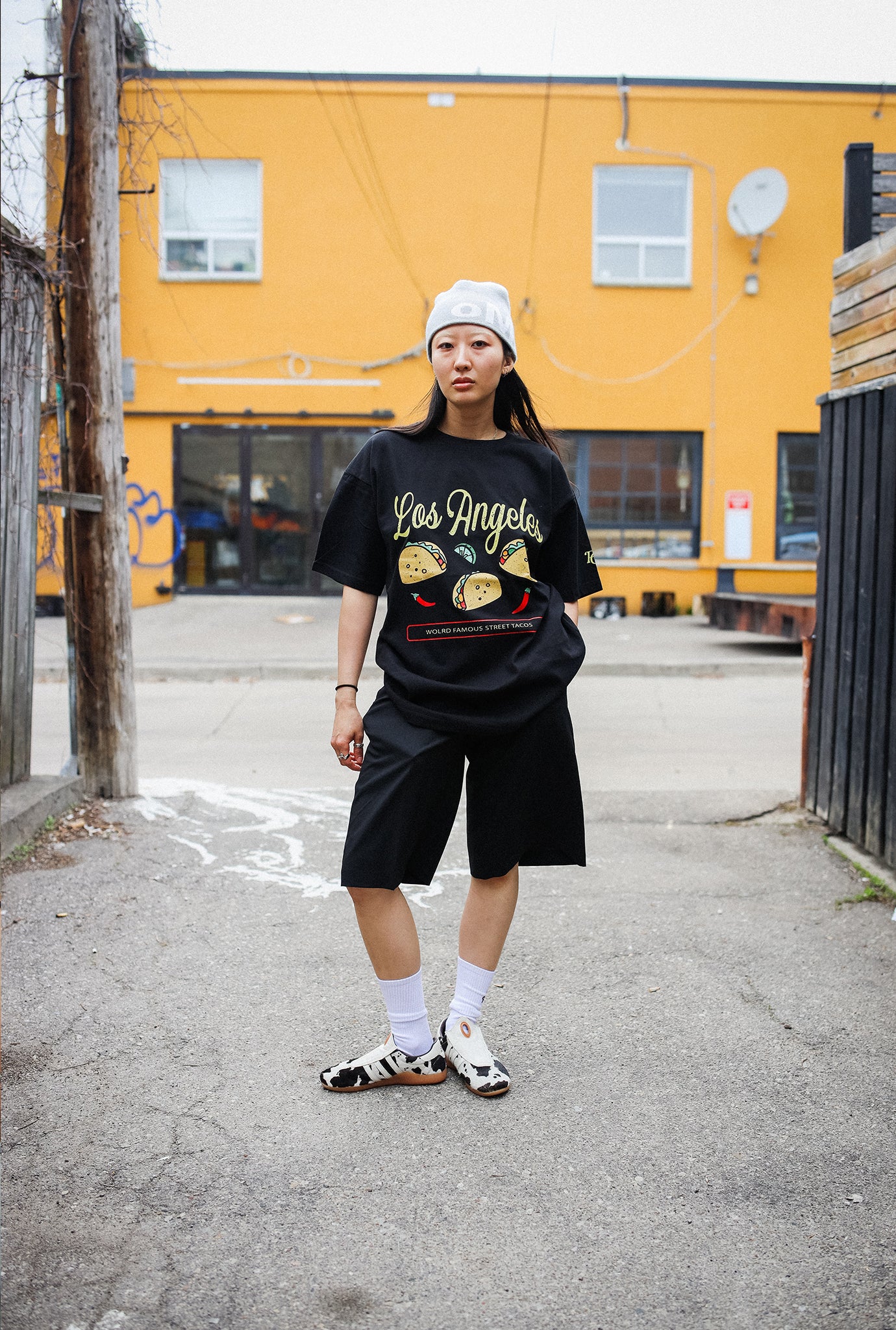Los Angeles Food Scene Heavyweight T-Shirt - Black