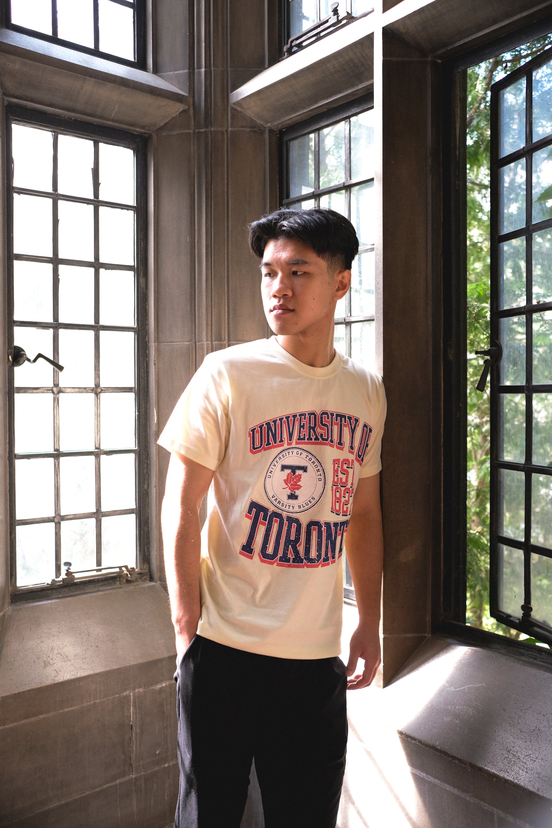 P/C x U Of T Vintage Collegiate Crest Heavyweight T-Shirt - Ivory
