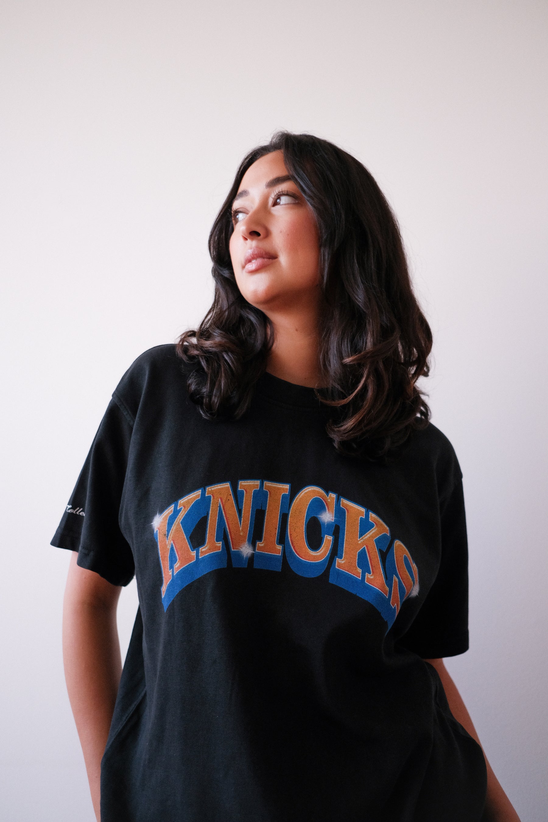 Schweres T-Shirt mit Graffiti-Pigmentfarbstoff der New York Knicks – Schwarz