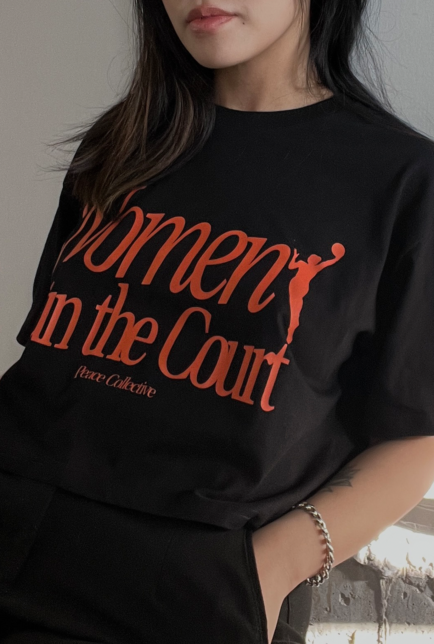 Women Run the Court Cropped Shirt - Black