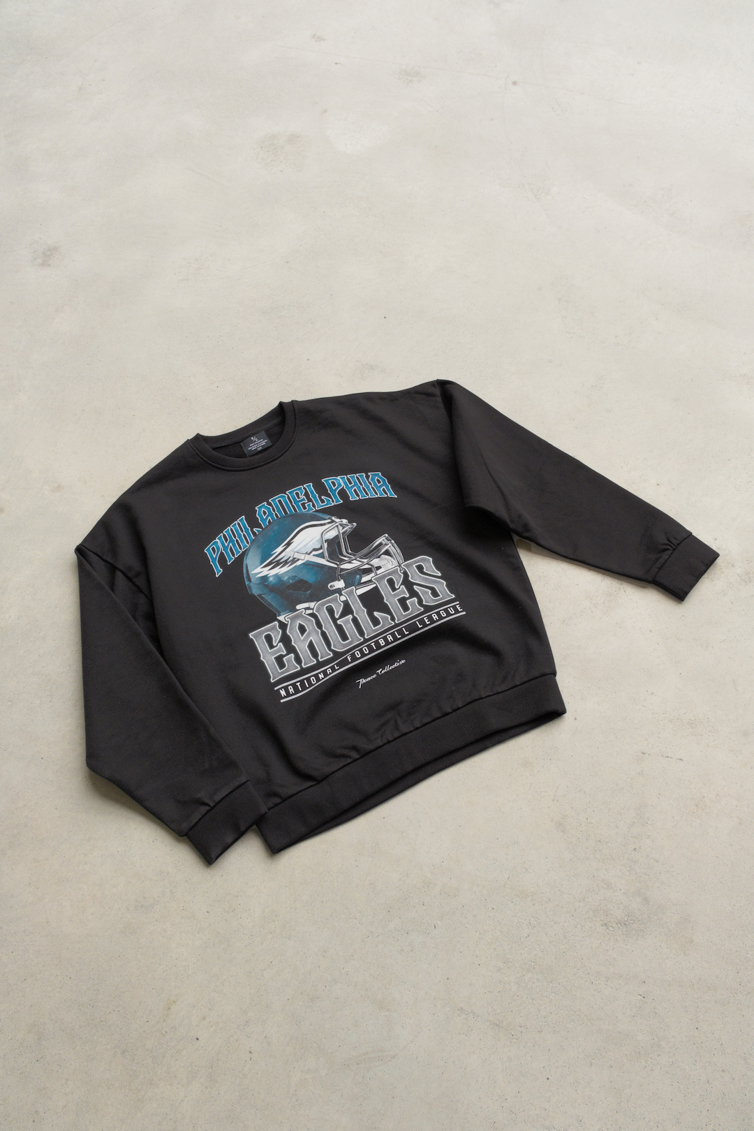 Philadelphia Eagles Helmet SuperHeavy™️ Crewneck - Off Black