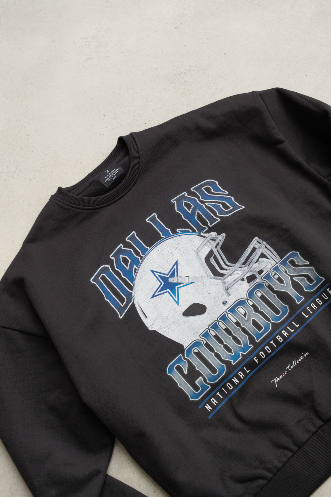 Dallas Cowboys Helmet SuperHeavy™️ Crewneck - Off Black