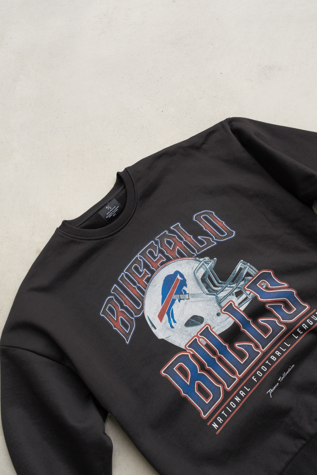 Buffalo Bills Helmet SuperHeavy™️ Crewneck - Off Black