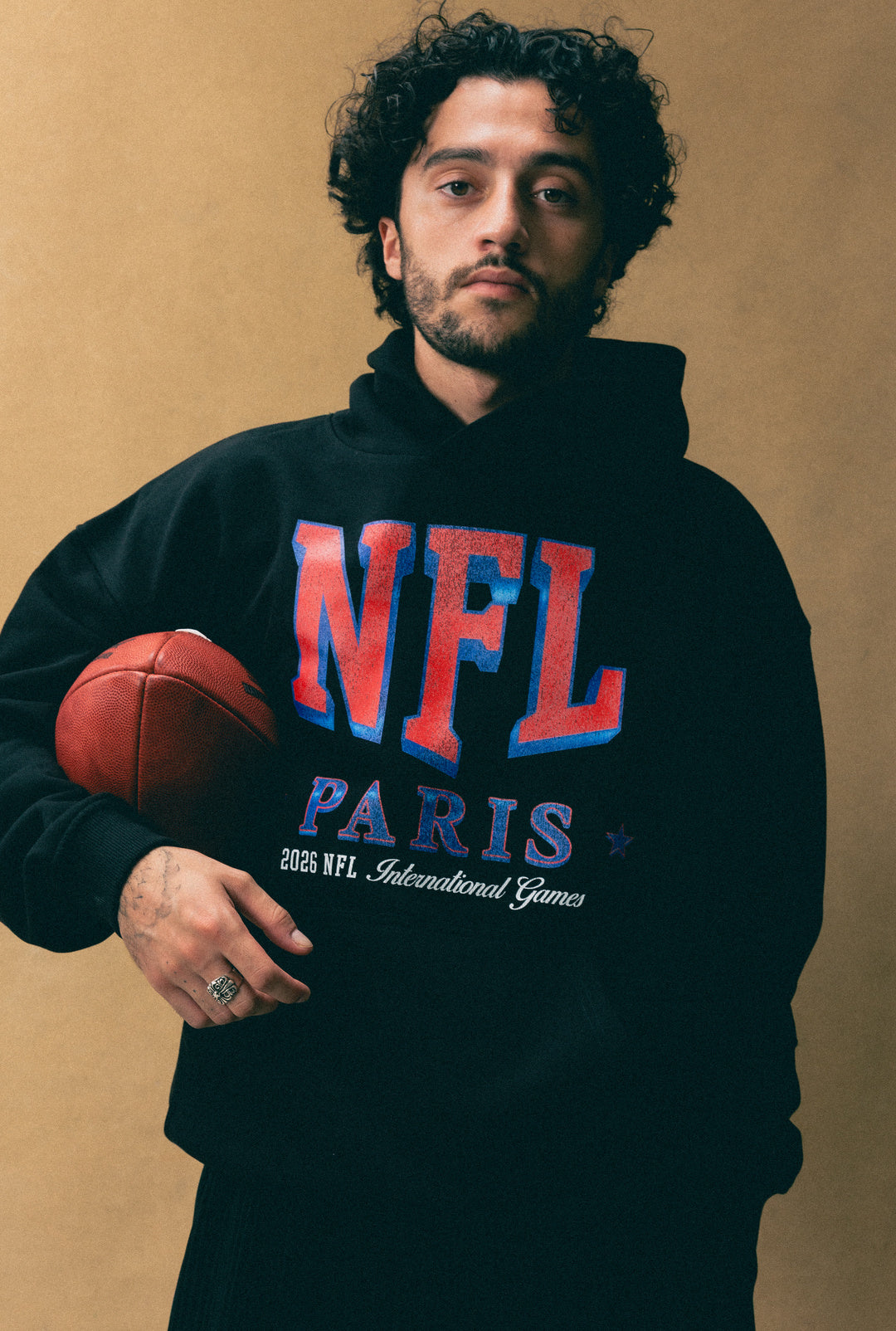 NFL Paris Heavyweight Hoodie - Black