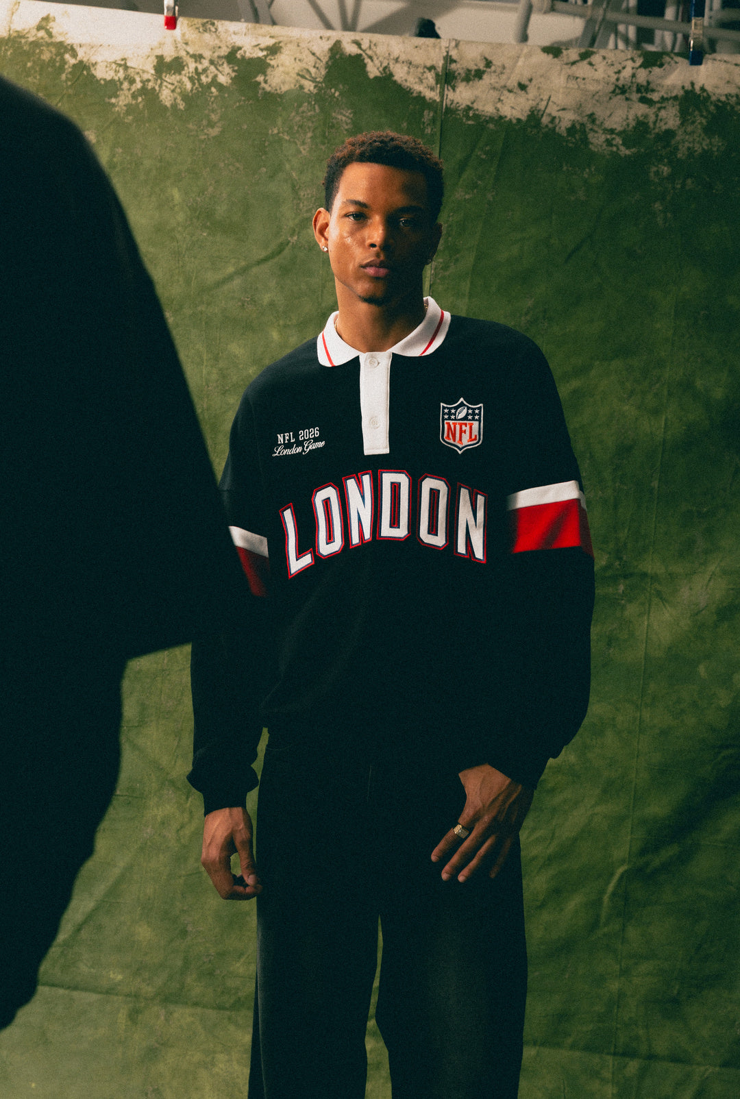 NFL London Oversized Rugby - Black / Red