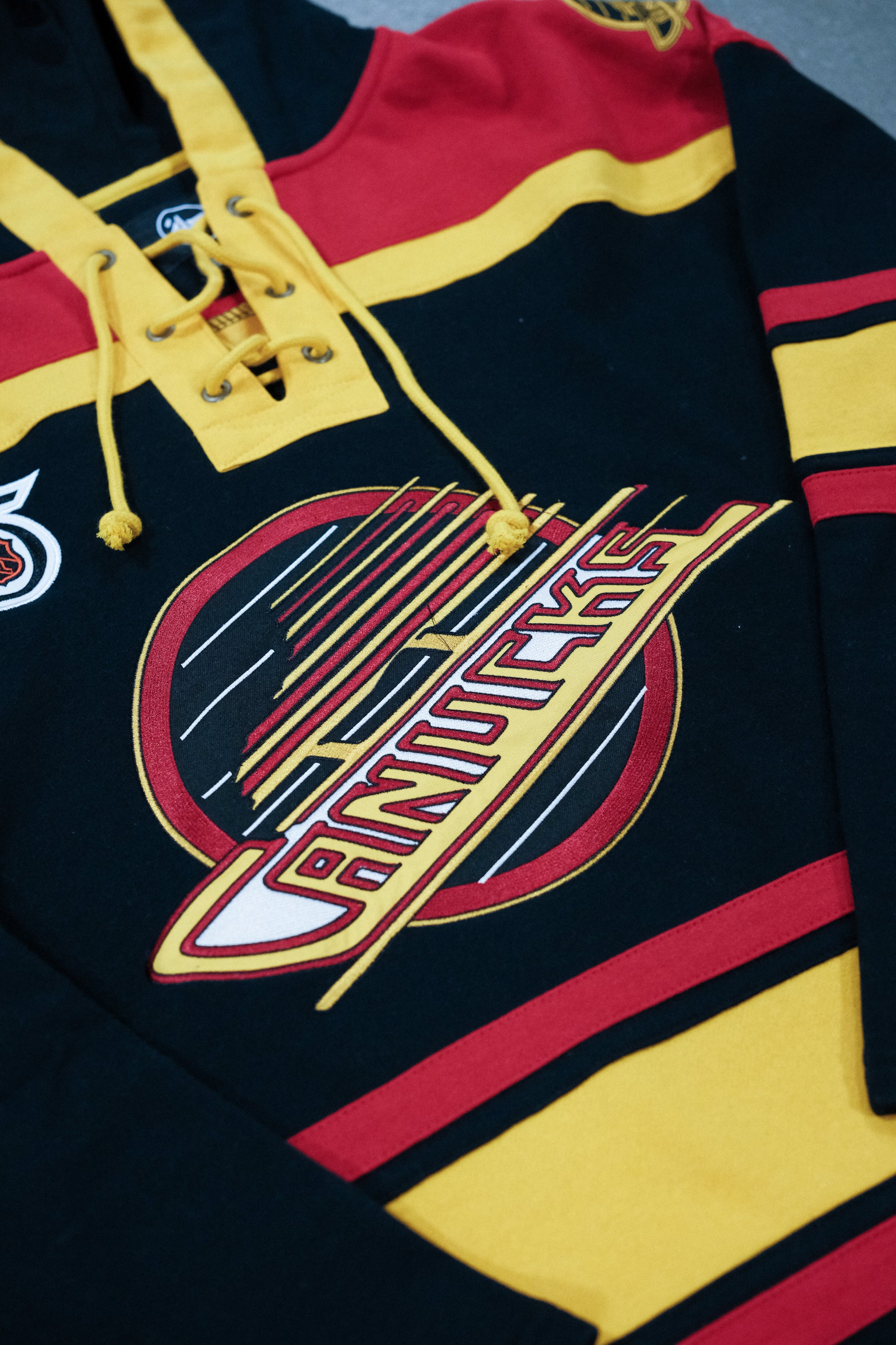 Vancouver Canucks Retro Freeze '47 Lacer Hoodie