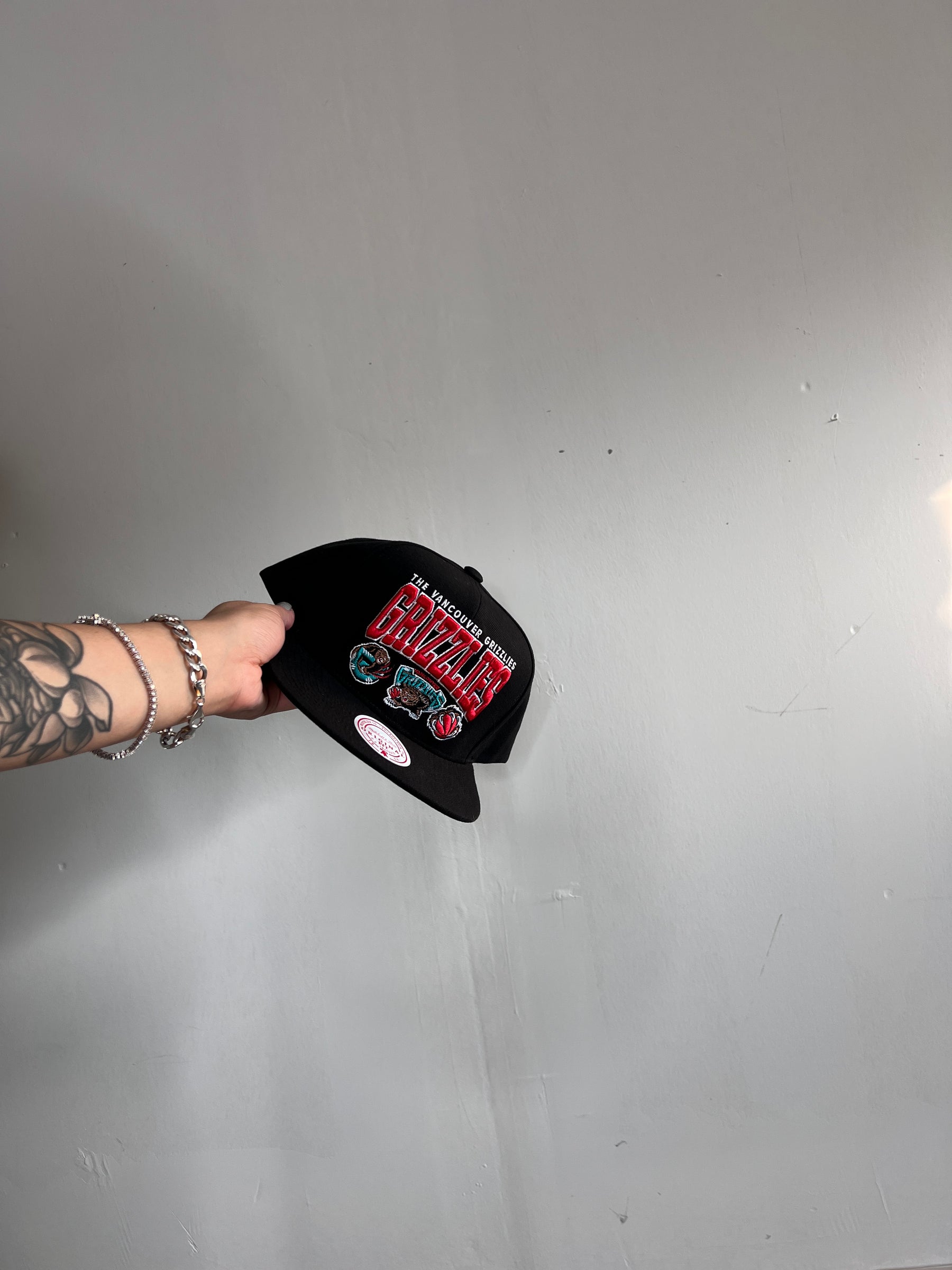 Vancouver Grizzlies Champ Stack Snapback - Black
