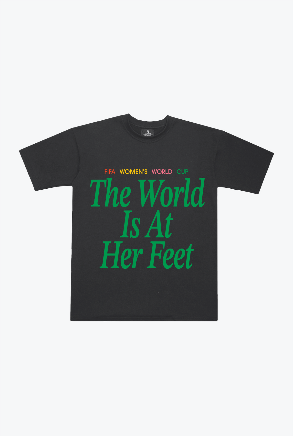 The World is at Her Feet Heavyweight T-Shirt - Washed Black