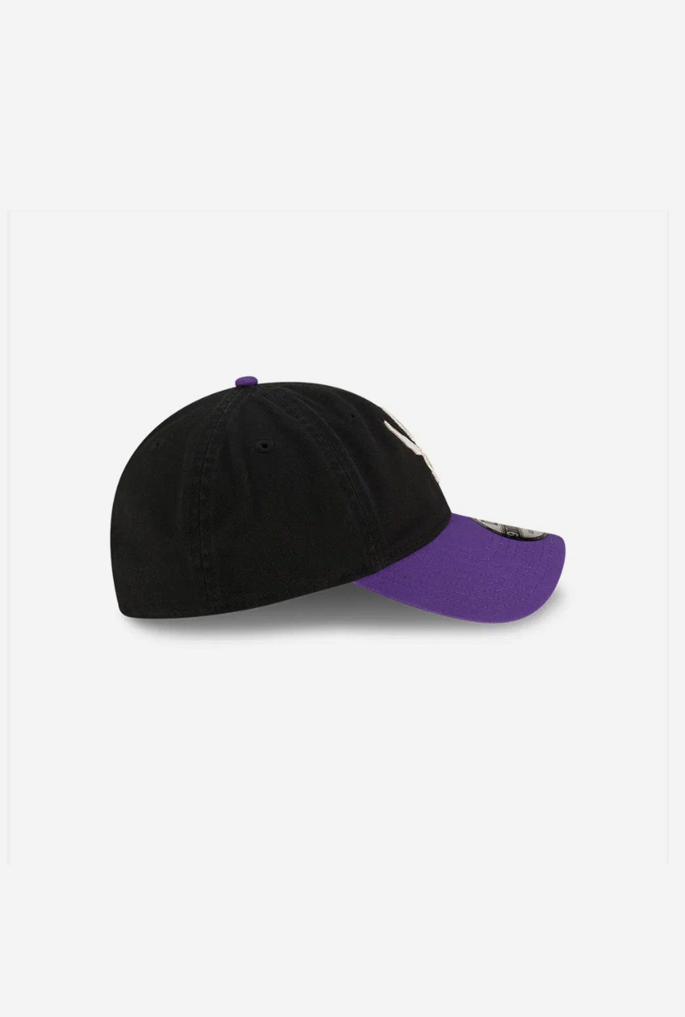 Toronto Raptors Classic 9TWENTY Adjustable Cap - Black