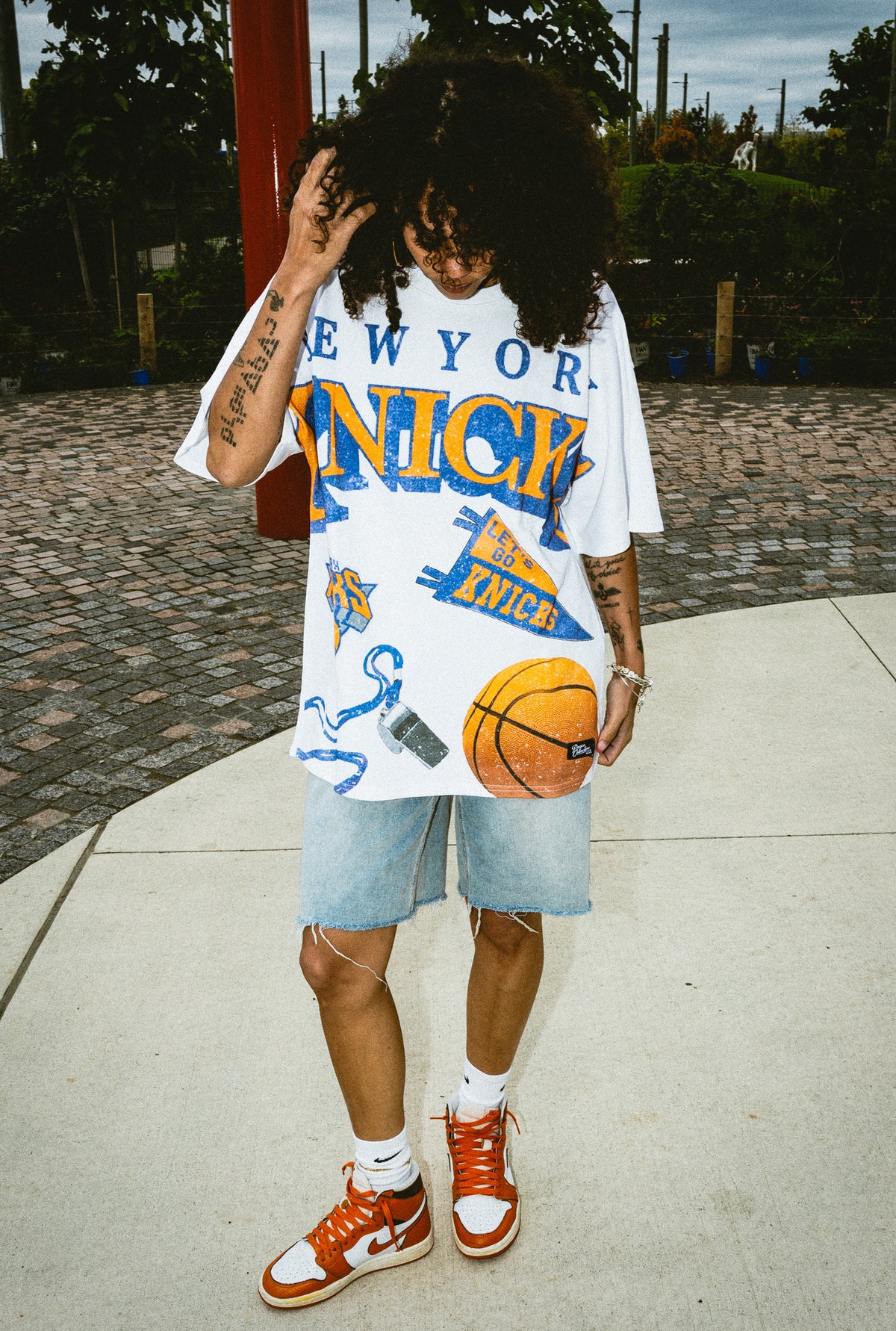 New York Knicks Vintage Clubhouse: 90's Icon Heavyweight T-Shirt - White