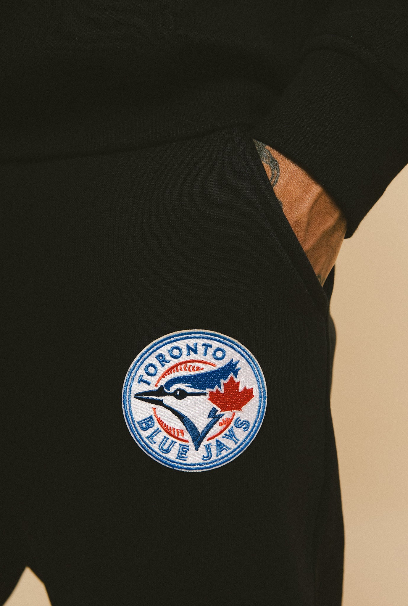 Toronto Blue Jays™ Warm Up Jogger - Black