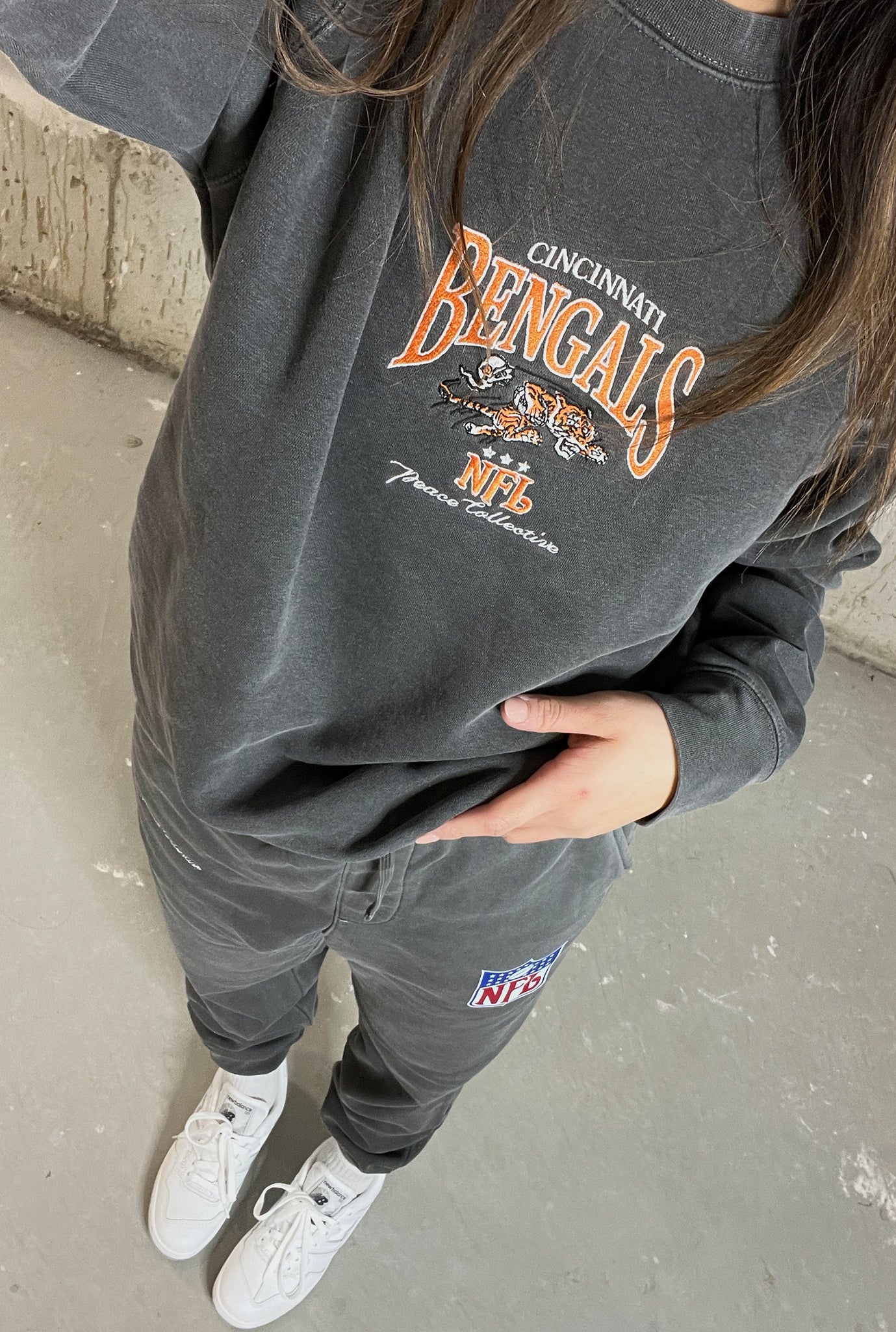 Cincinnati Bengals Vintage Embroidered Crewneck - Black