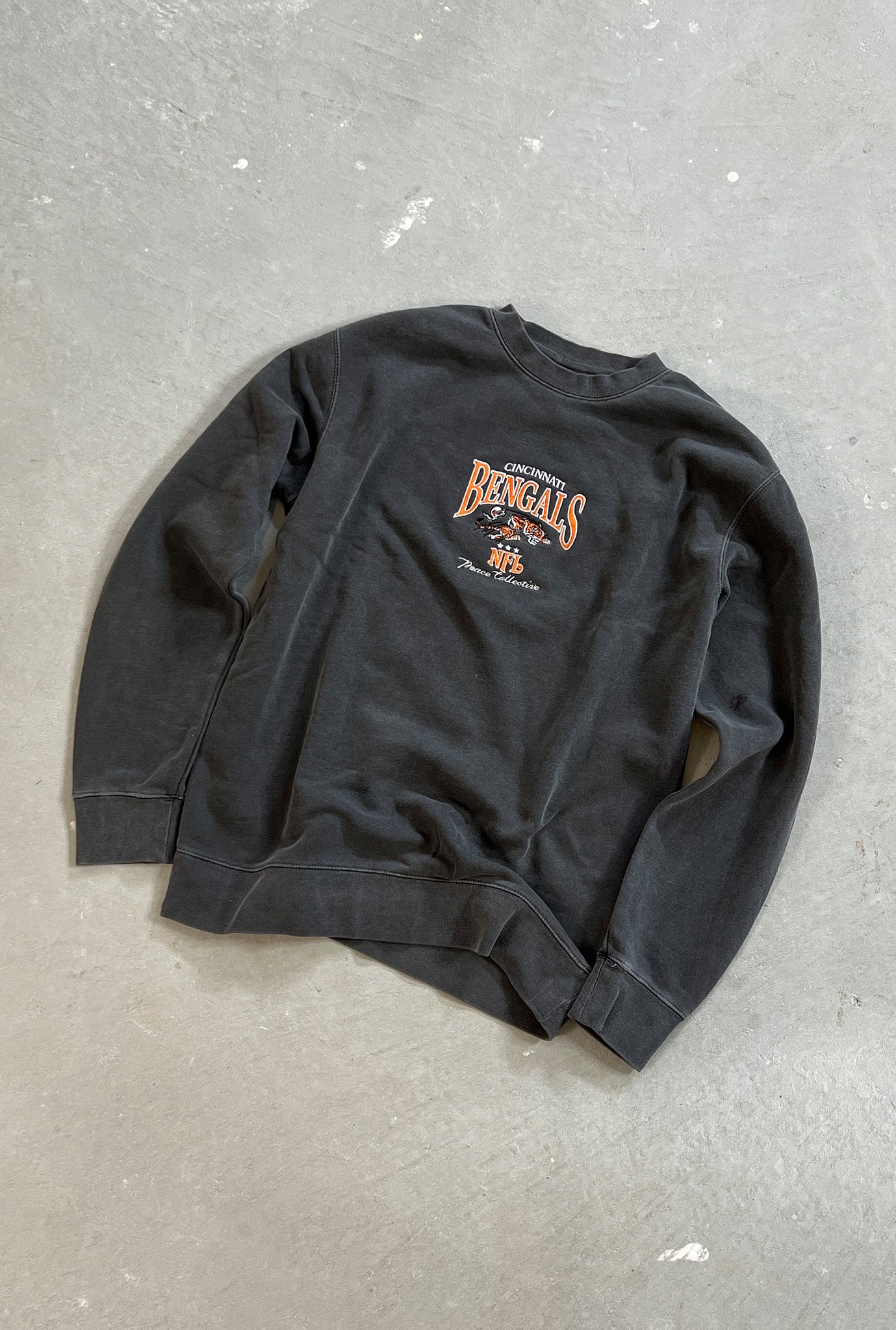 Cincinnati Bengals Vintage Embroidered Crewneck - Black