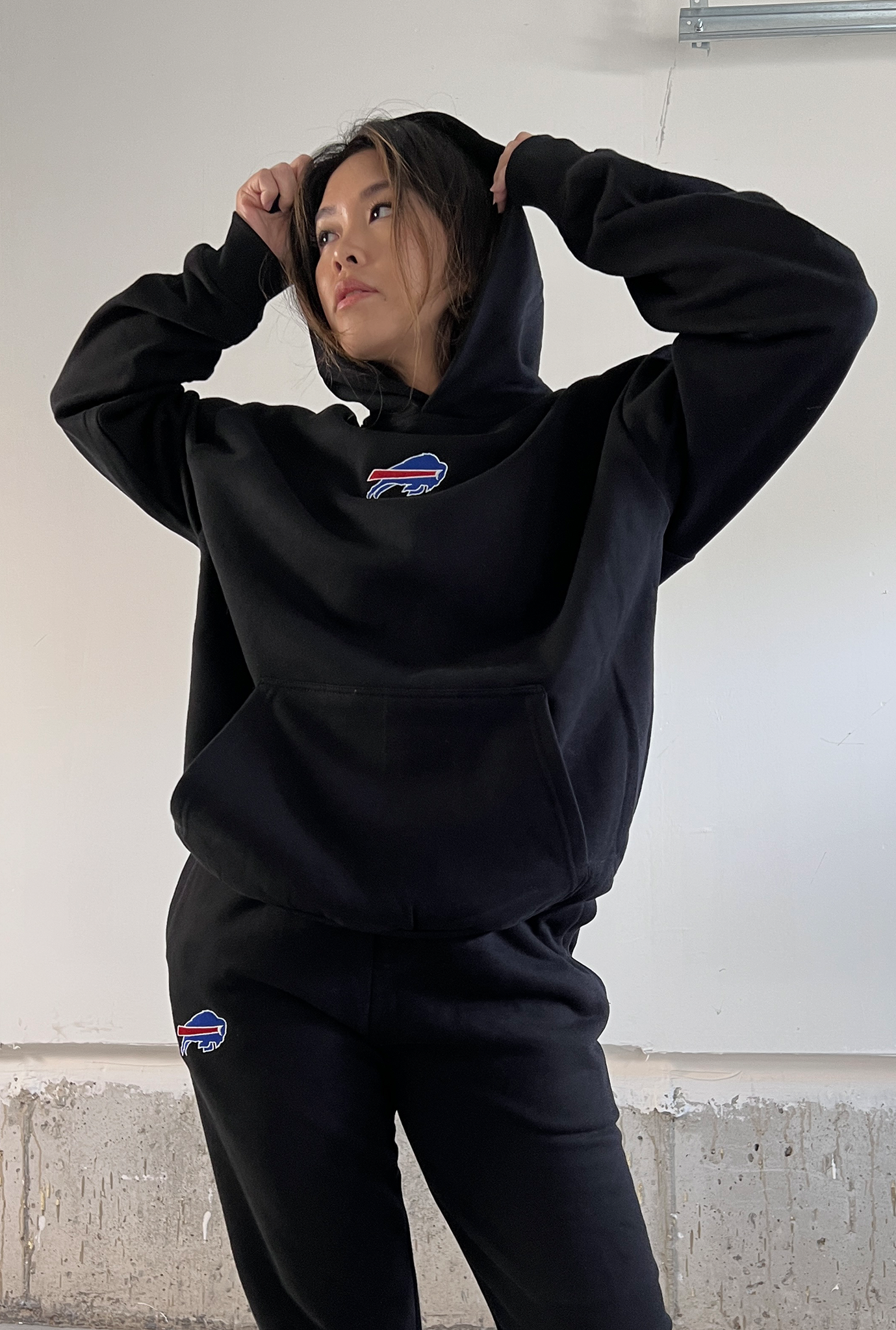 Buffalo Bills Logo Heavyweight Hoodie - Black