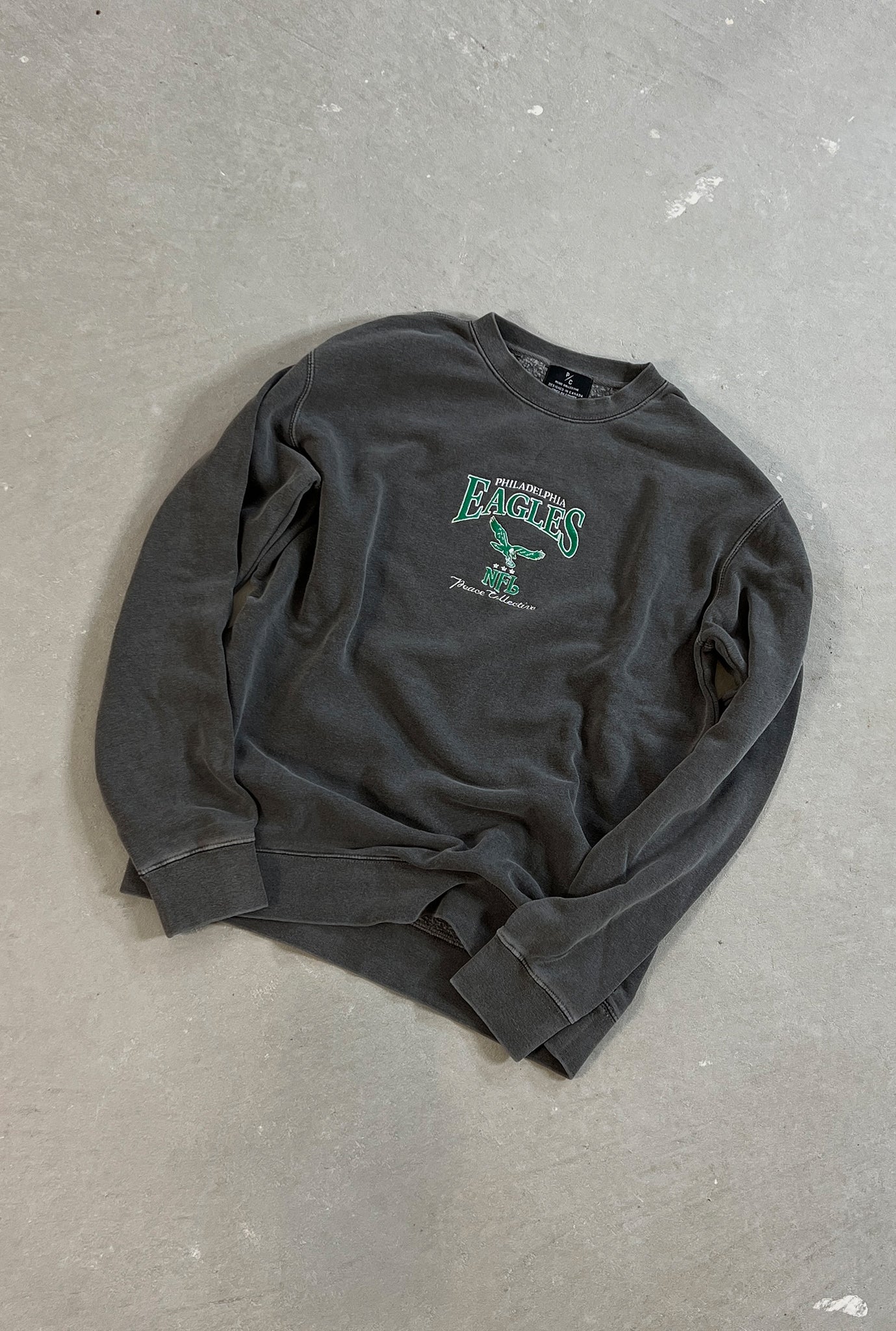 Philadelphia Eagles Vintage Embroidered Crewneck -  Black