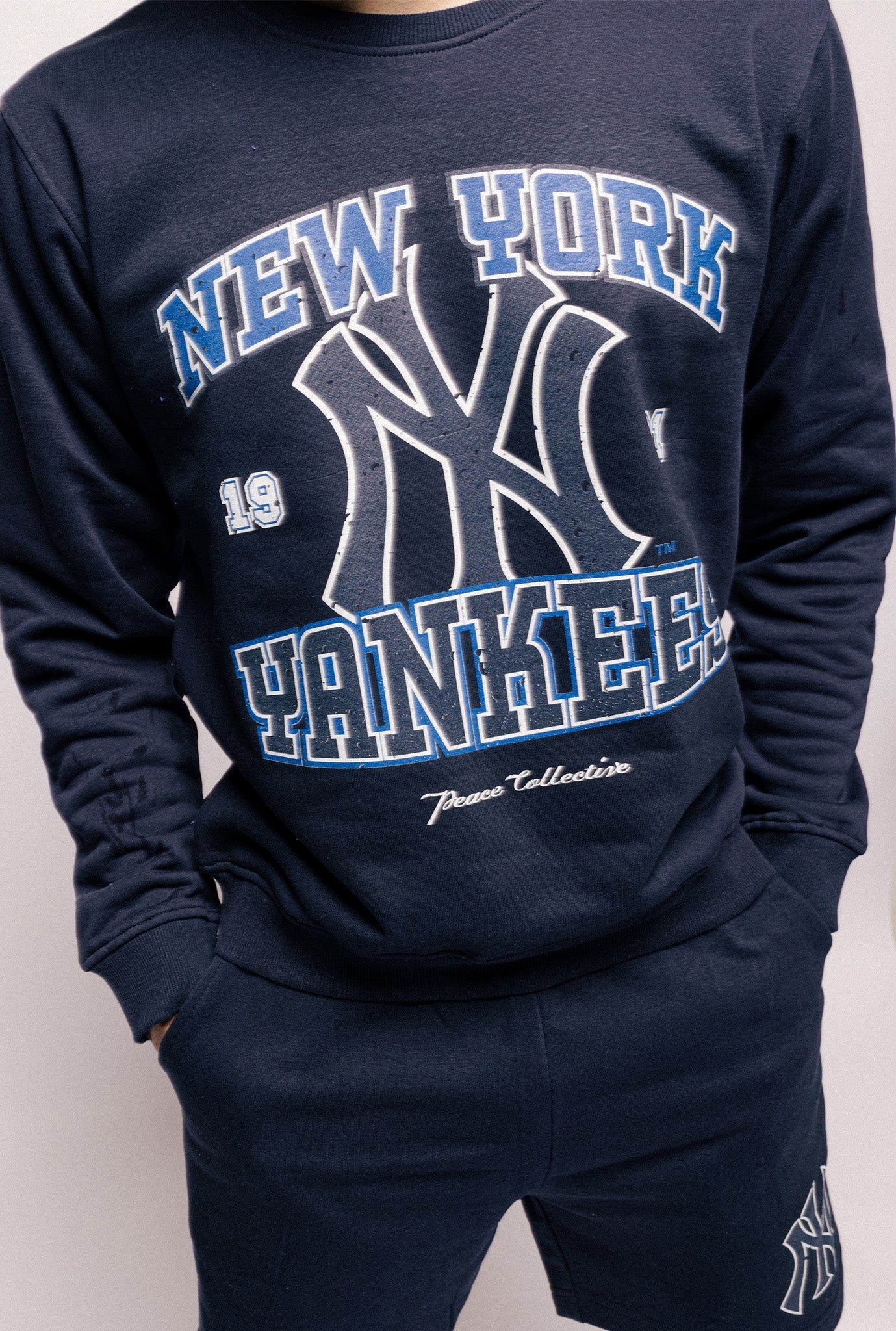 New York Yankees Vintage Washed Crewneck - Navy