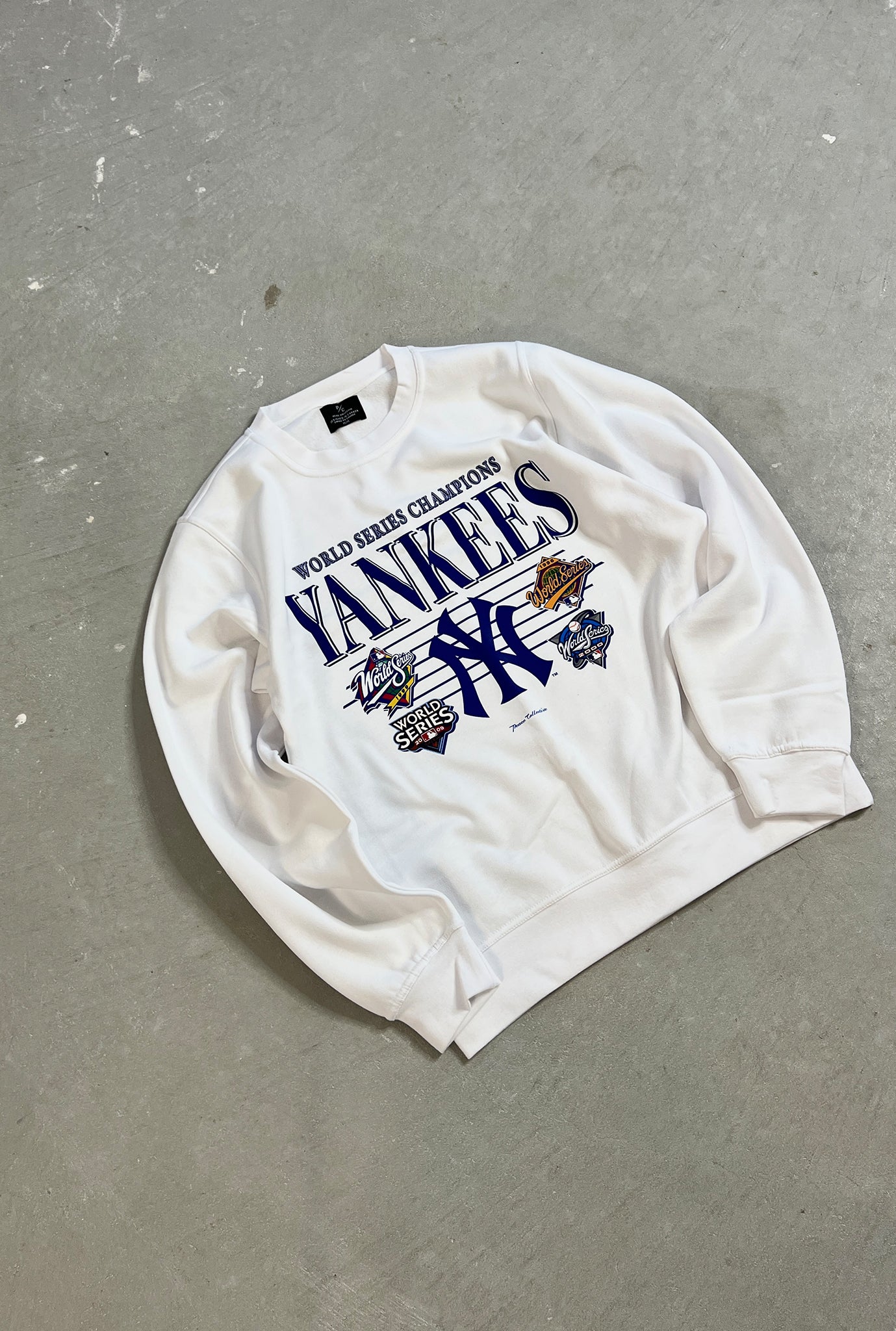 Pull ras du cou rétro des Yankees de New York - Blanc