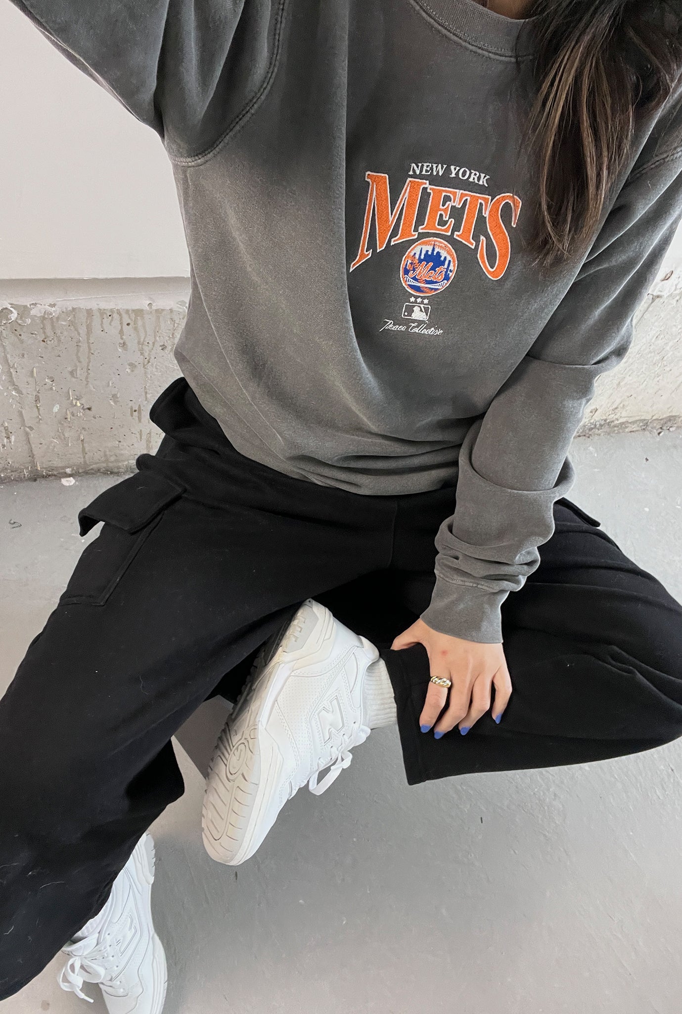 New York Mets Vintage Embroidered Crewneck - Black