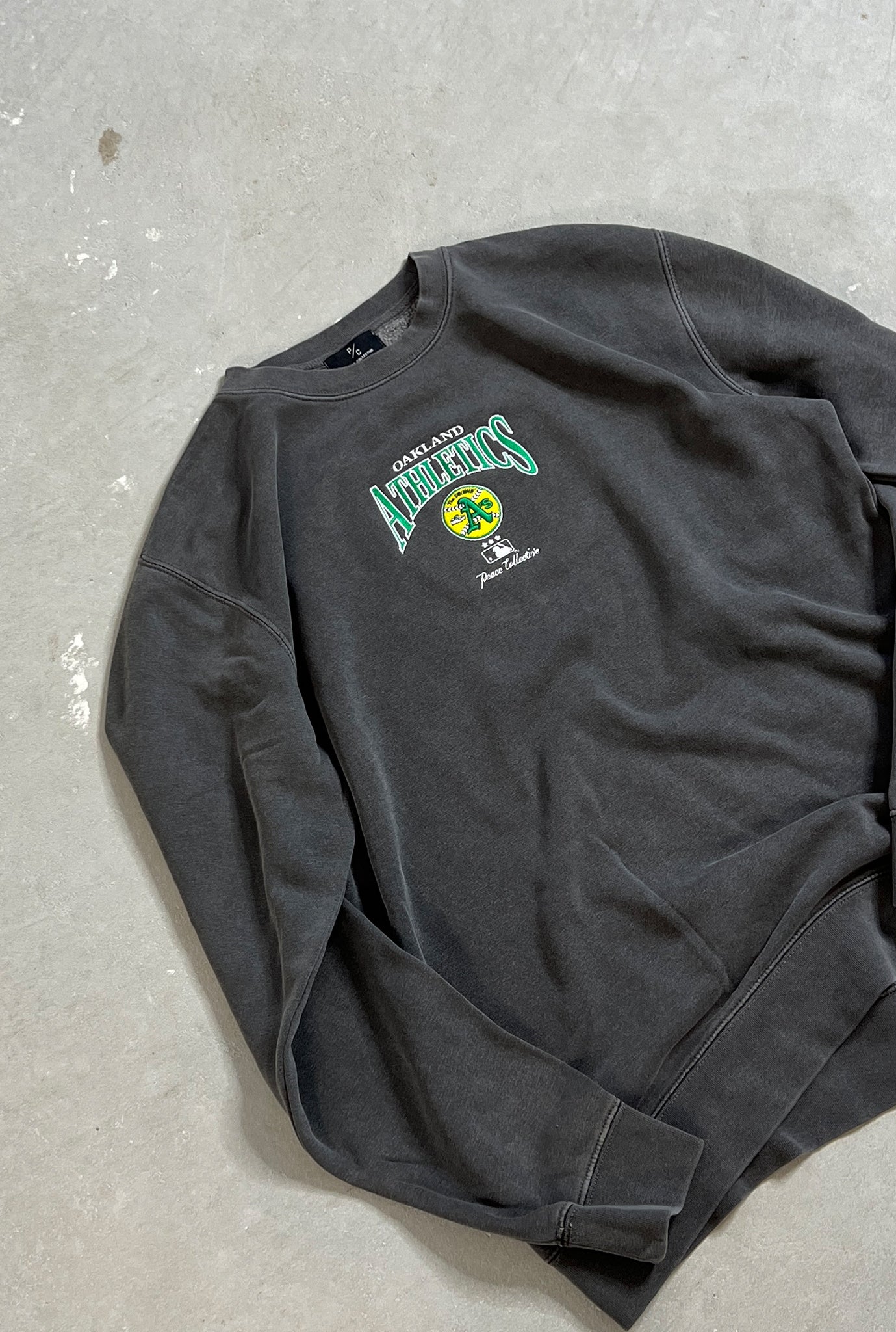Pull ras du cou brodé vintage Oakland Athletics - Noir