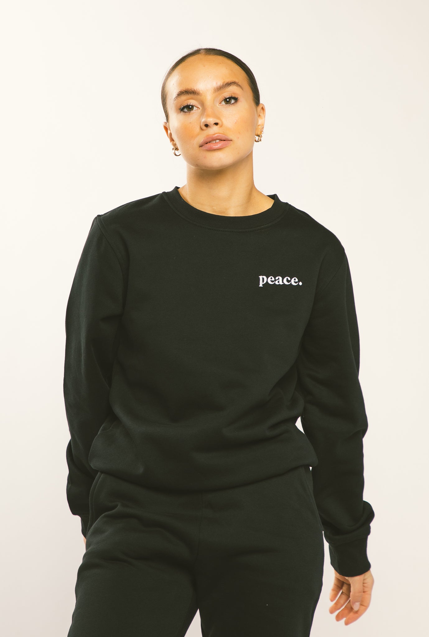 Peace Essentials Crewneck - Black