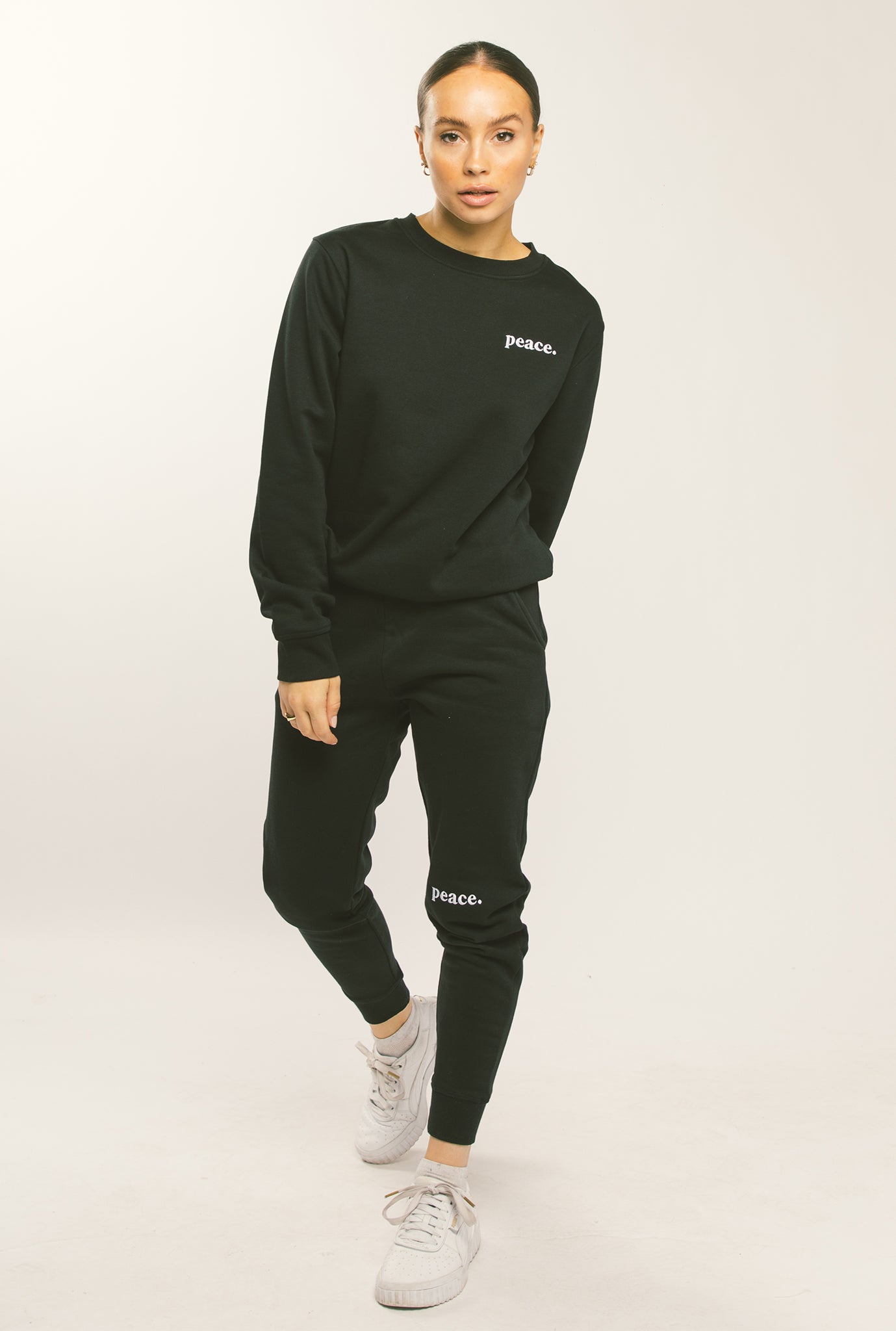 Peace Essentials Crewneck - Black