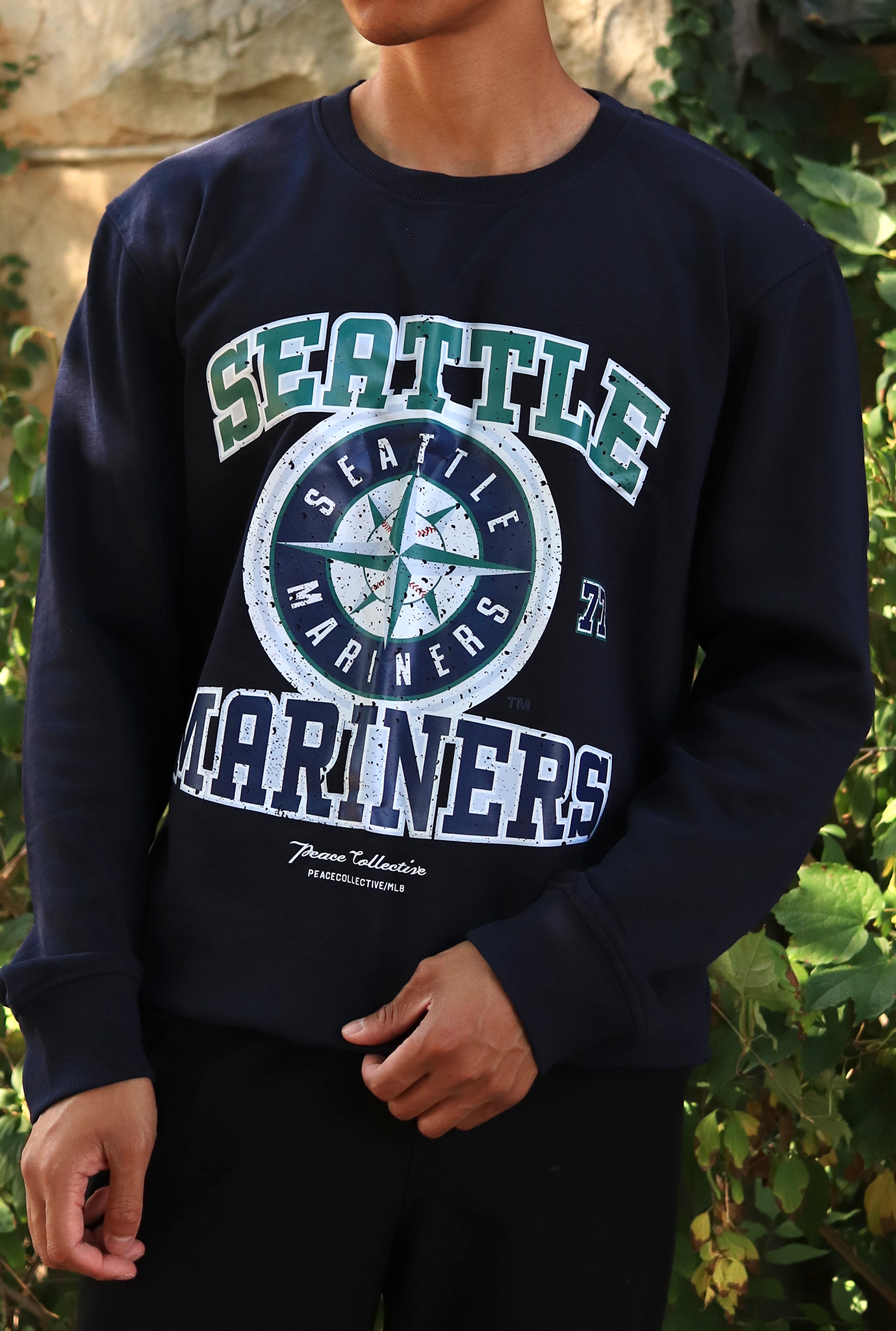 Seattle Mariners Vintage Washed Crewneck - Navy