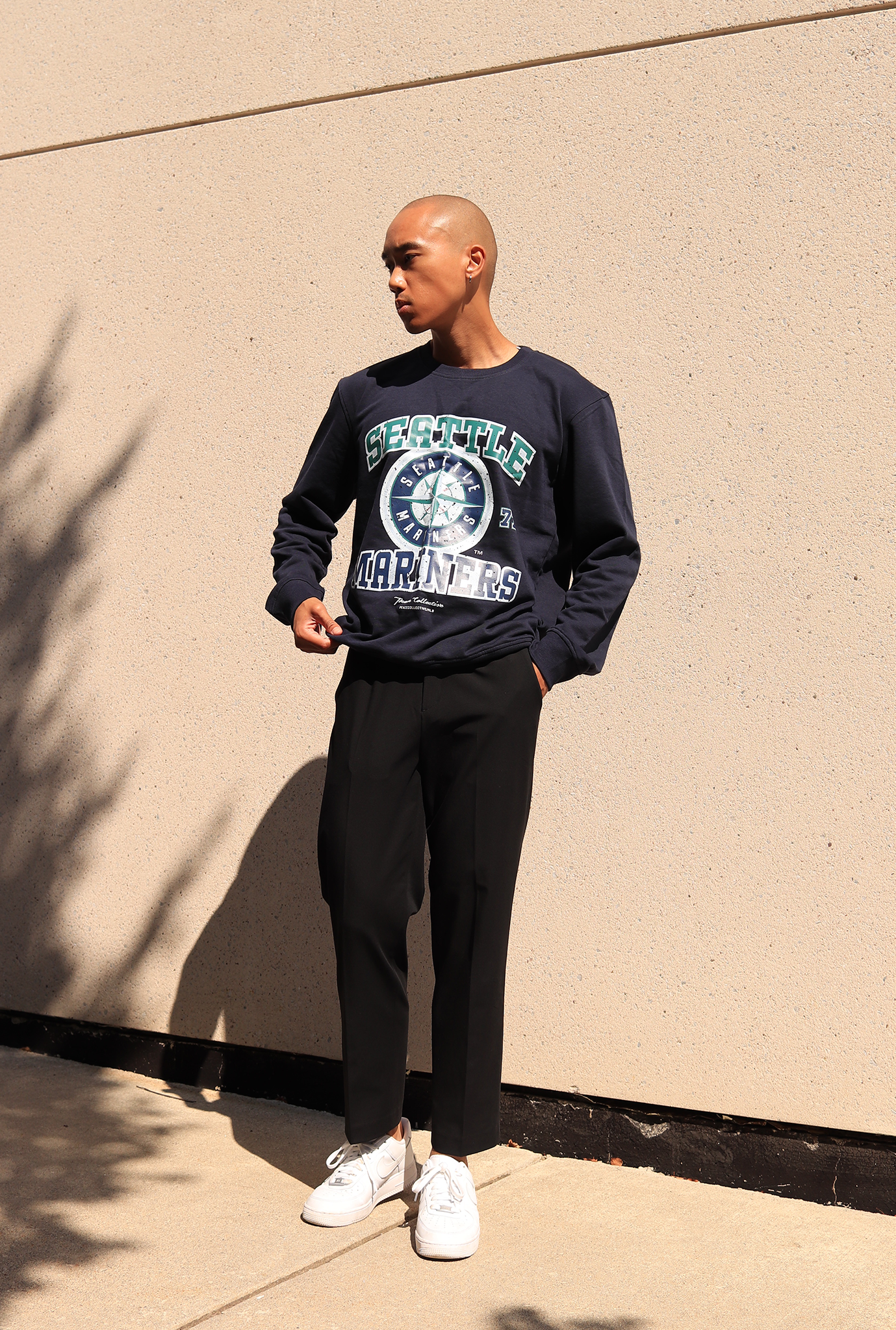 Seattle Mariners Vintage Washed Crewneck - Navy