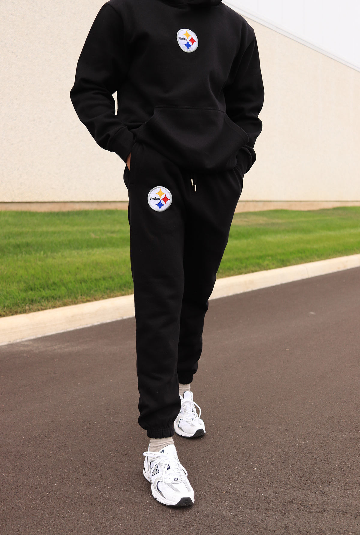 Pittsburgh Steelers Logo Heavyweight Jogger - Black