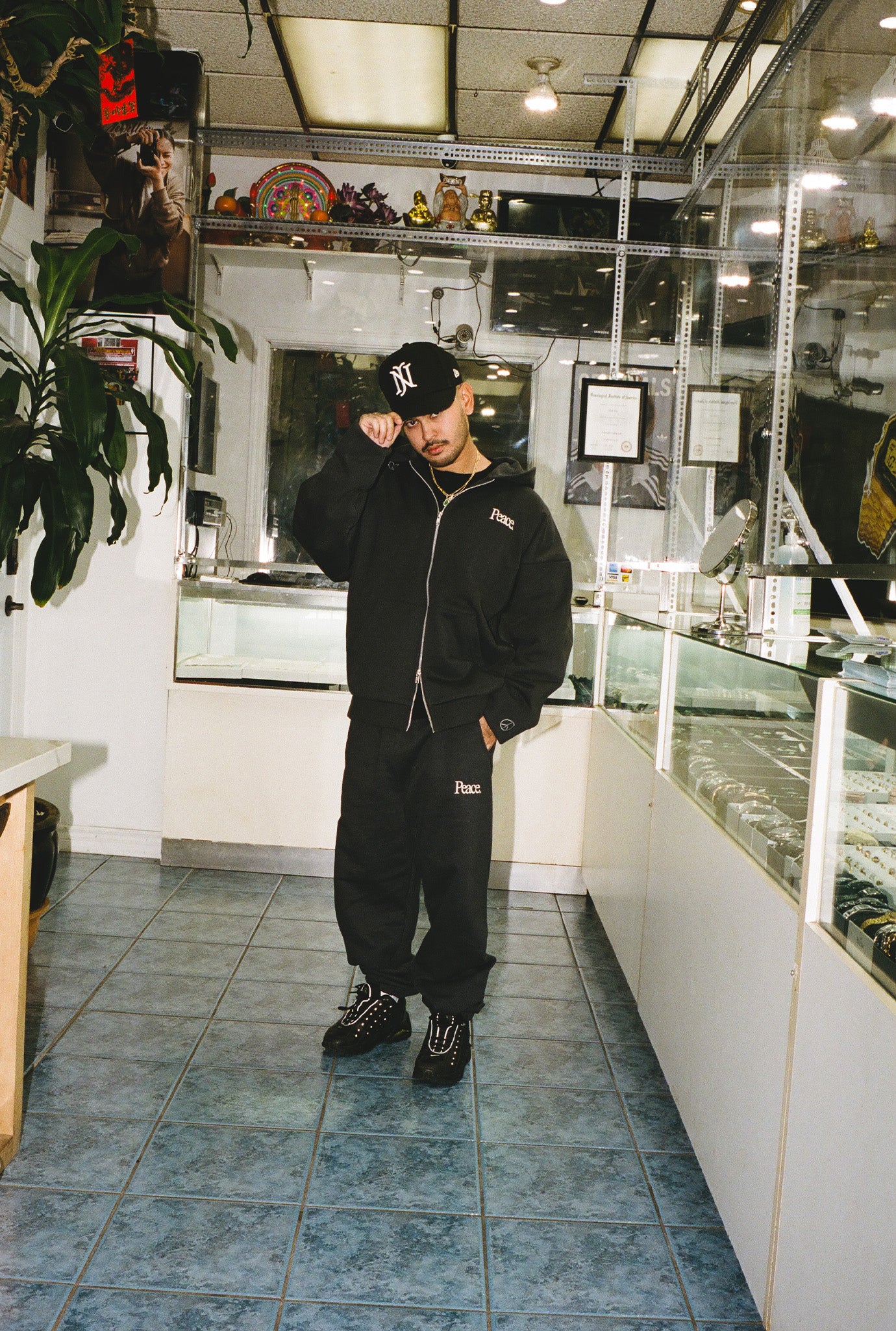 Peace Emblem SuperHeavy™️ Jogger - Off Black