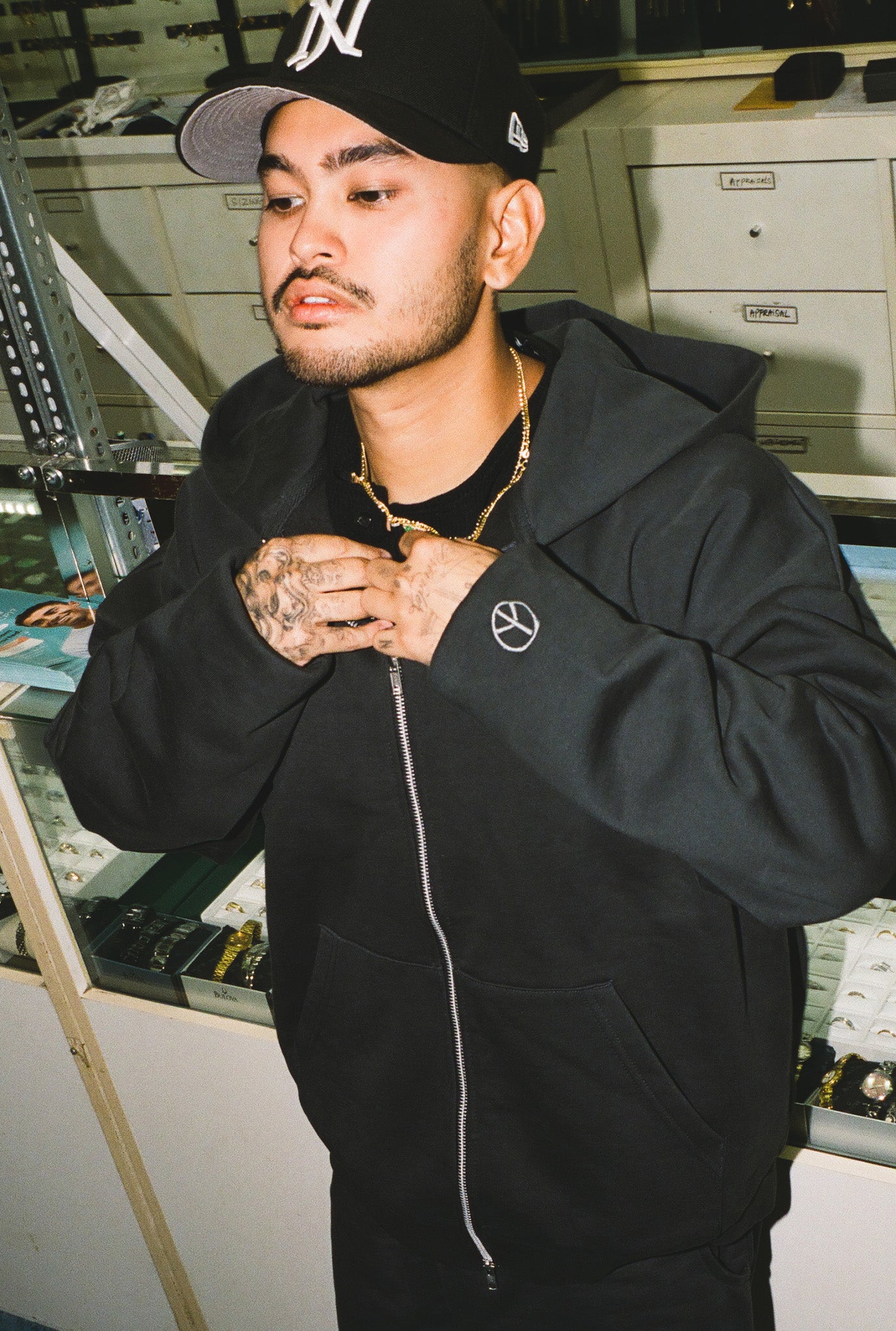 Peace Emblem SuperHeavy™️ Full Zip Hoodie - Off Black
