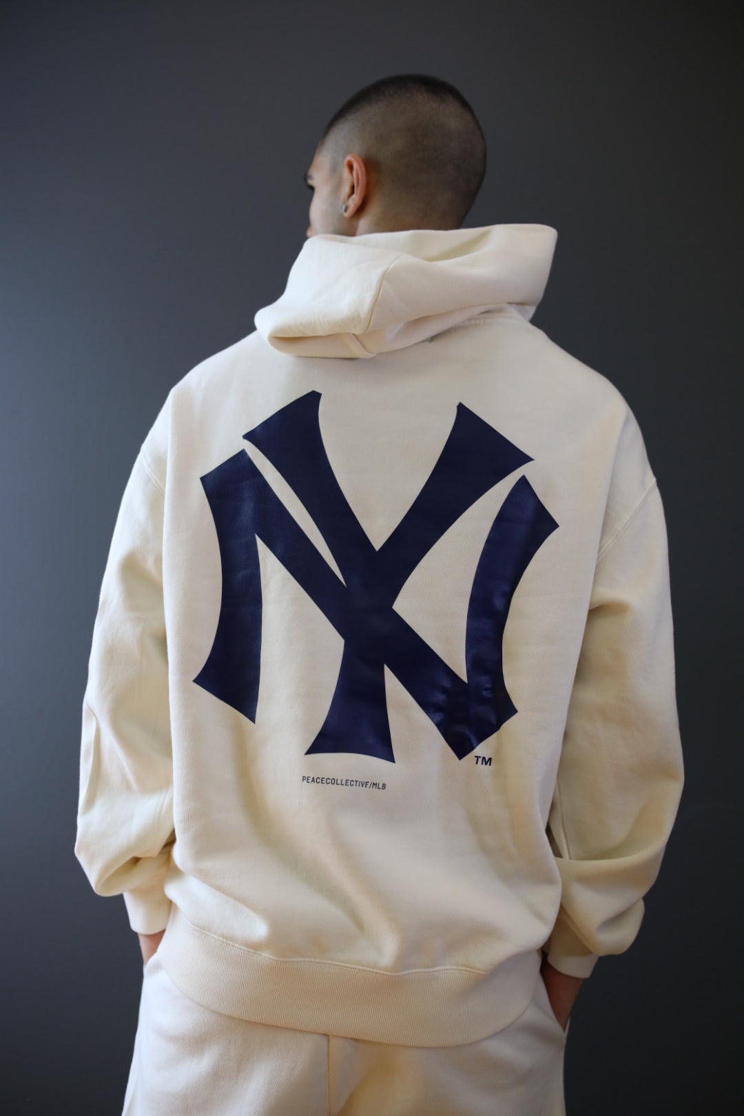 New York Yankees Heavyweight Hoodie - Ivory