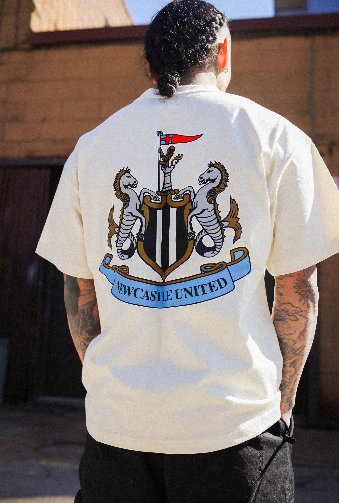 Newcastle United Essentials Heavyweight T-Shirt - Ivory