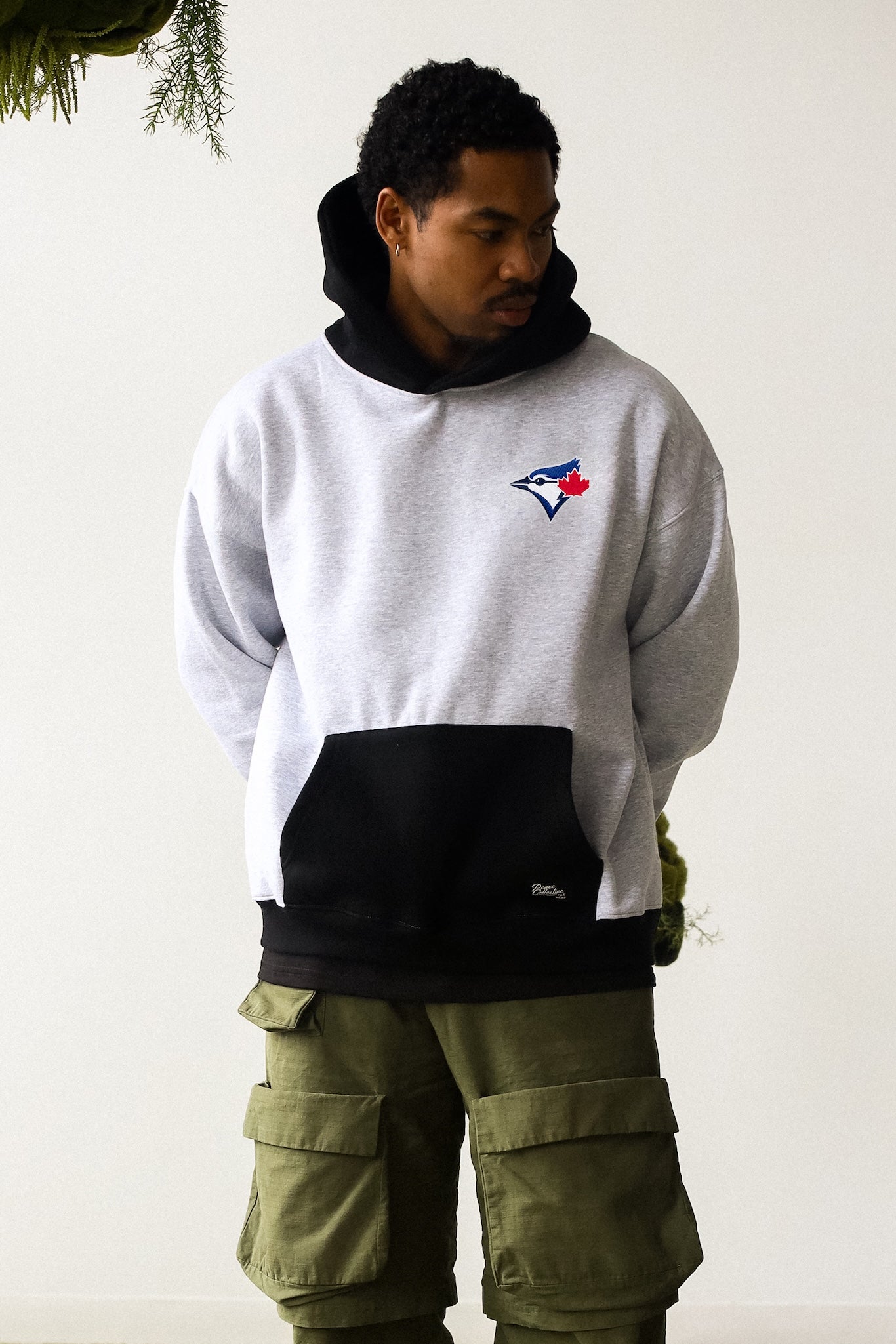 Toronto Blue Jays Colour Block Heavyweight Hoodie - Black / Grey