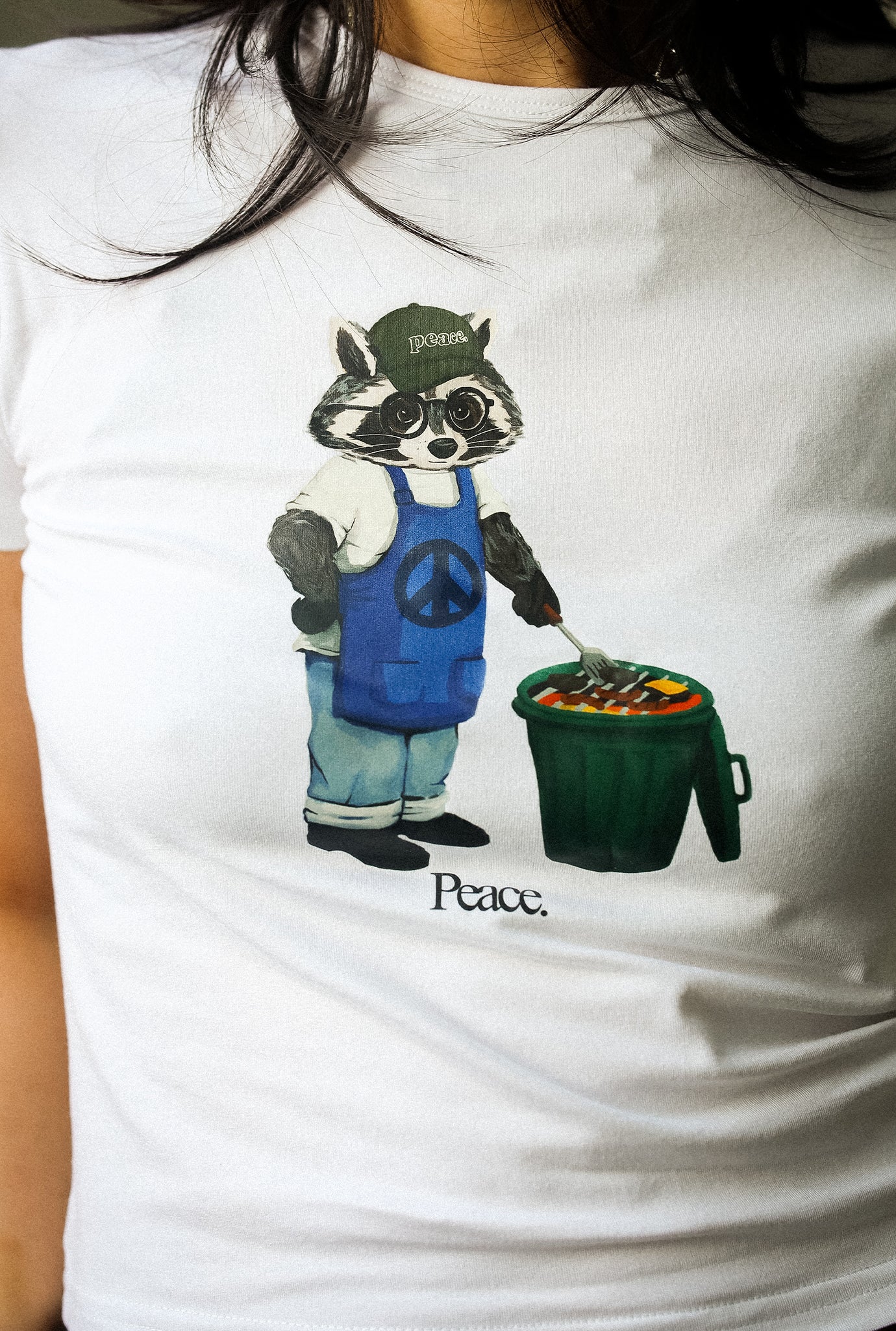 Vacances d'été Trash Teddy : T-shirt bébé ours en peluche barbecue - Blanc