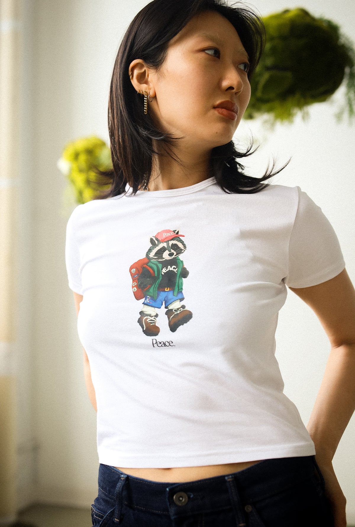 Vacances d'été Trash Teddy : T-shirt bébé ours en peluche de randonnée - Blanc