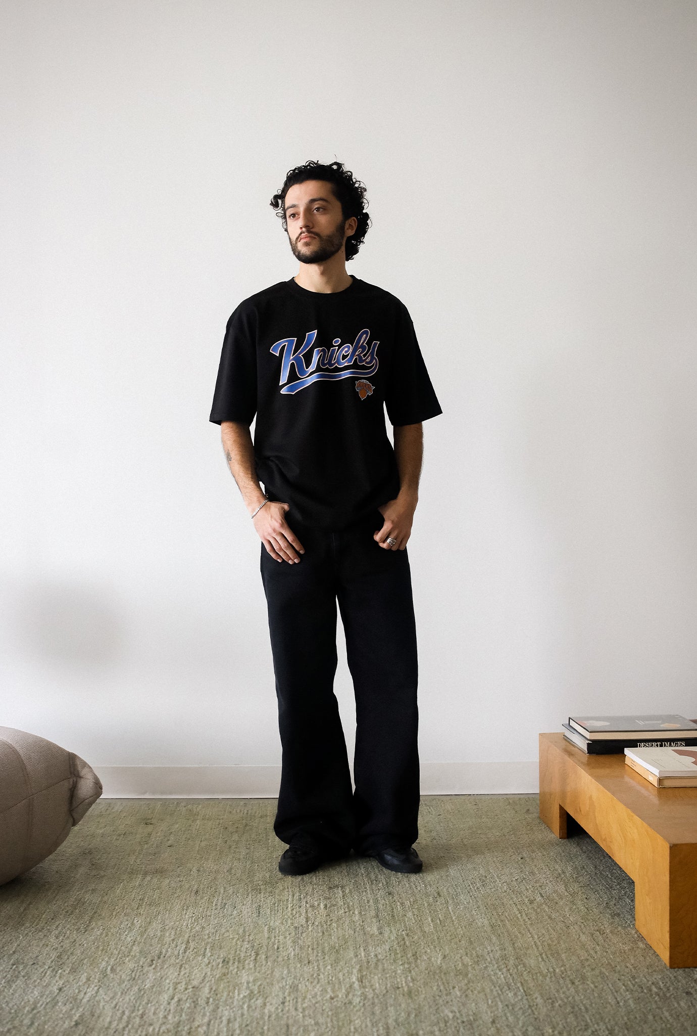 New York Knicks Spirit Heavyweight T-Shirt - Black