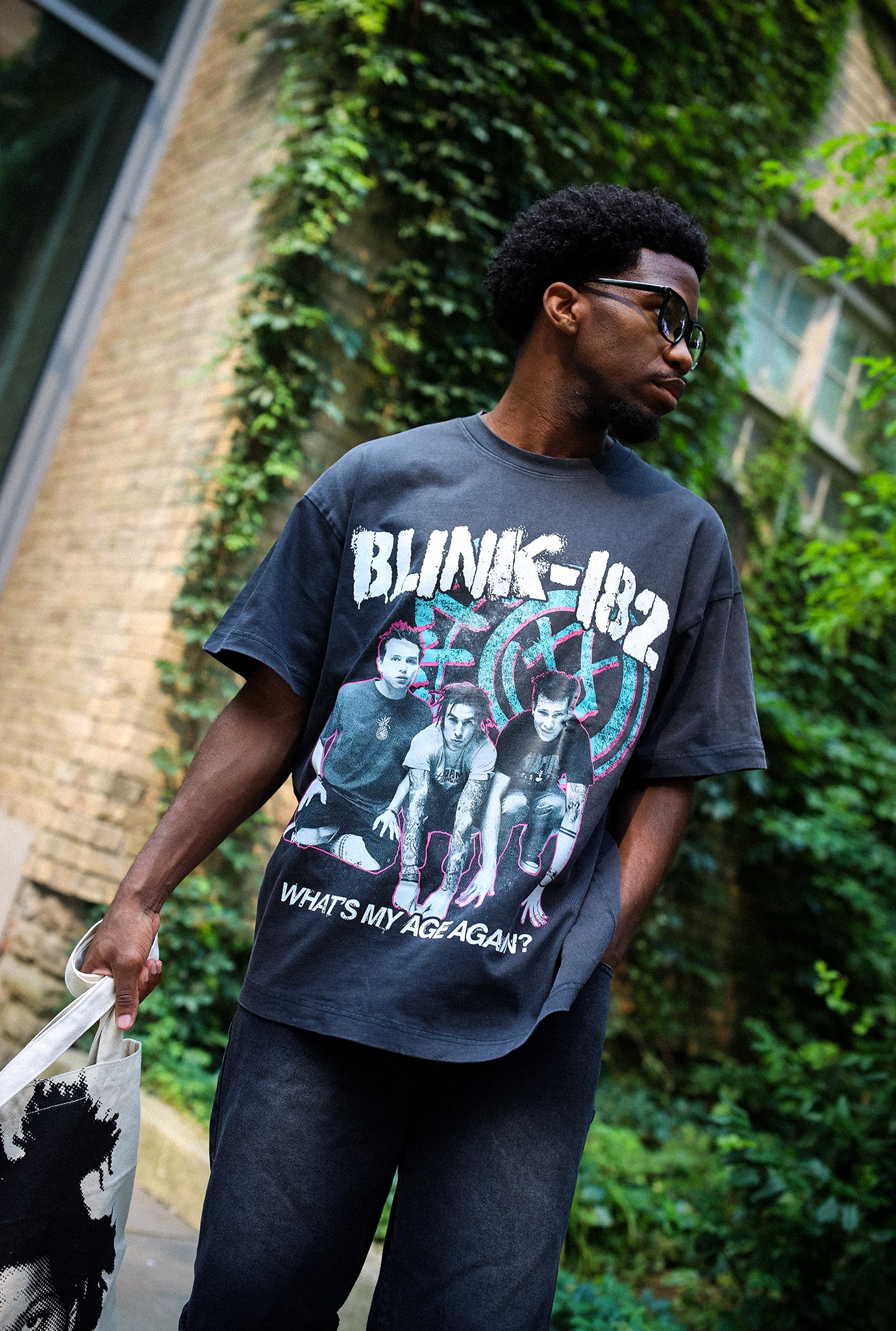 Blink-182 Heavyweight Garment Dyed T-Shirt - Black