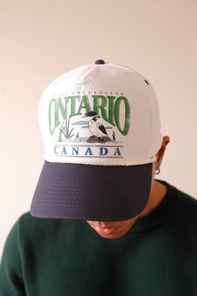 Ontario Loon Vintage Golfer - White/Navy