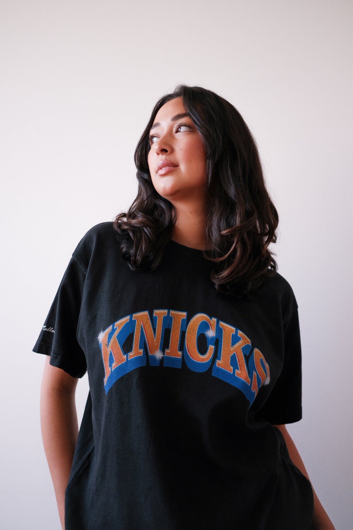 New York Knicks Graffiti Pigment Dye Heavyweight T-Shirt - Black