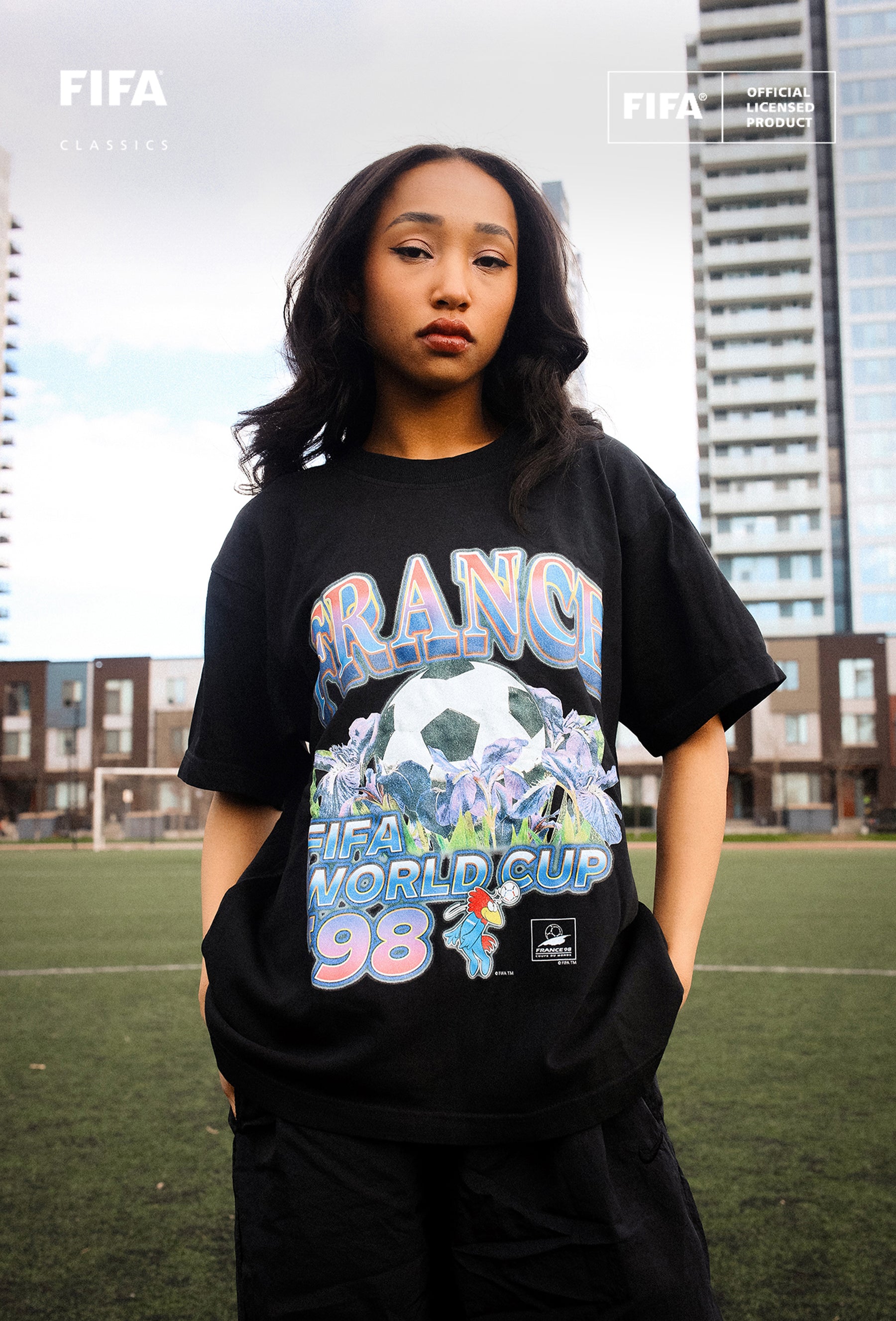 Camiseta de peso pesado fotorealista de la Copa Mundial de la FIFA 1998™ Francia teñida en prenda - Negra
