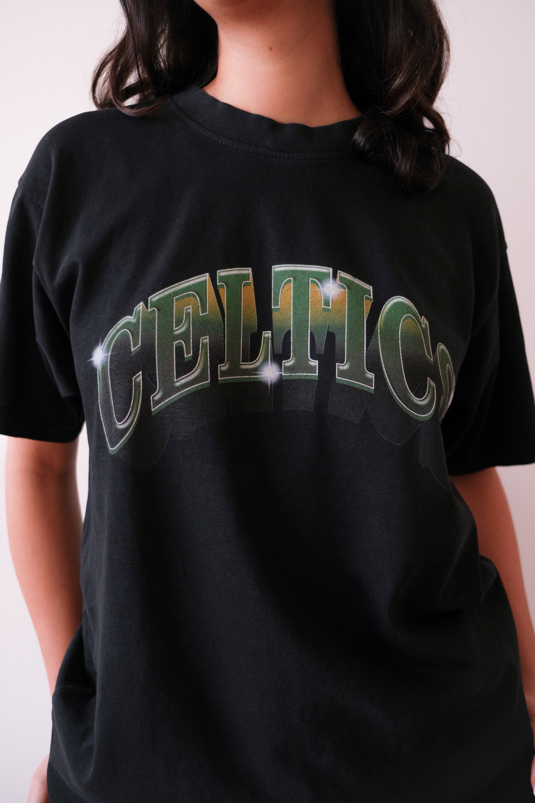 Boston Celtics Graffiti Pigment Dye Heavyweight T-Shirt - Black