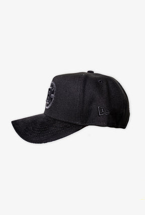 Casquette Snapback 9FORTY en velours côtelé des Bruins de Boston - Noir/Noir