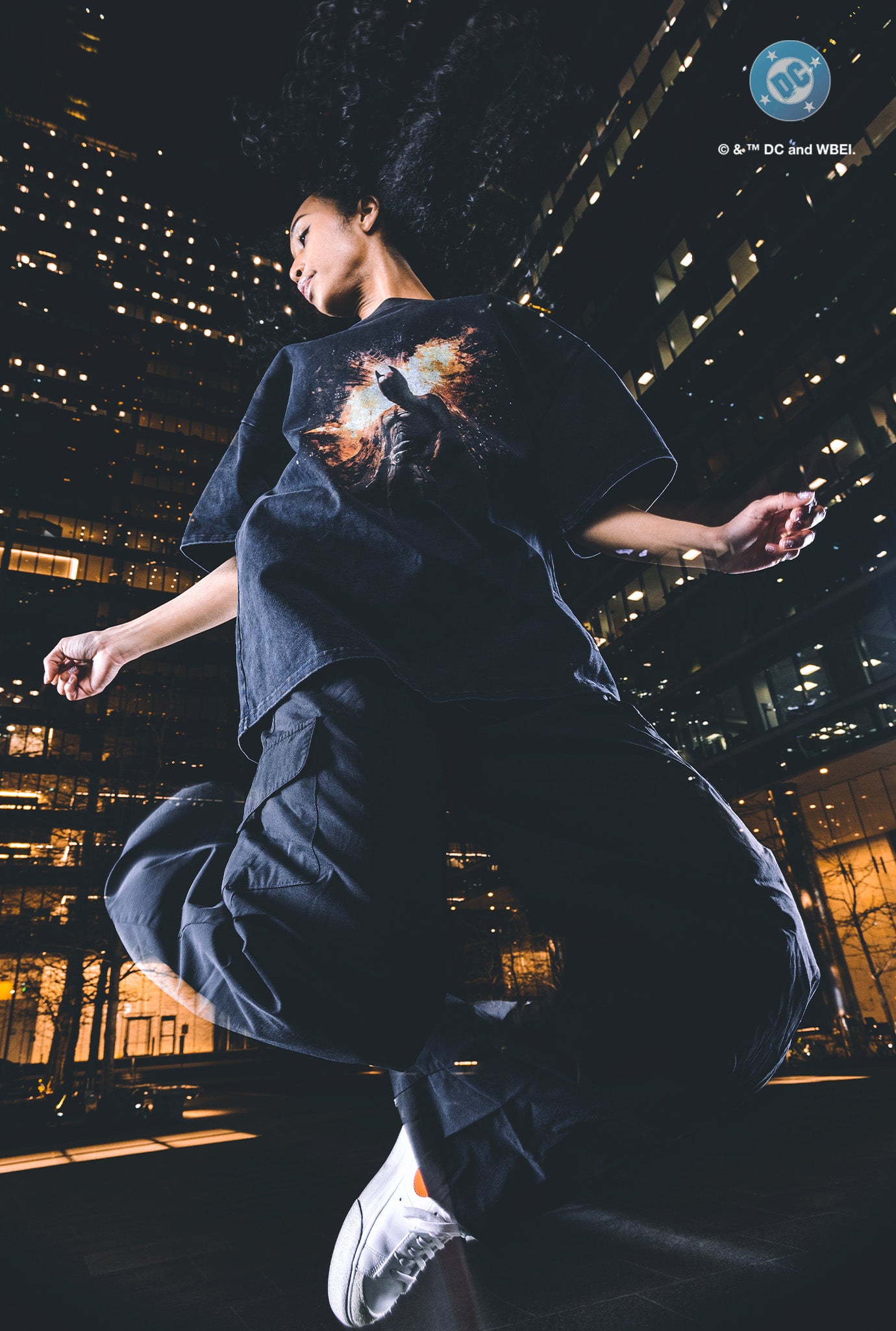 US Soccer | DC The Dark Knight Rises Garment Dyed Heavyweight T-Shirt - Black