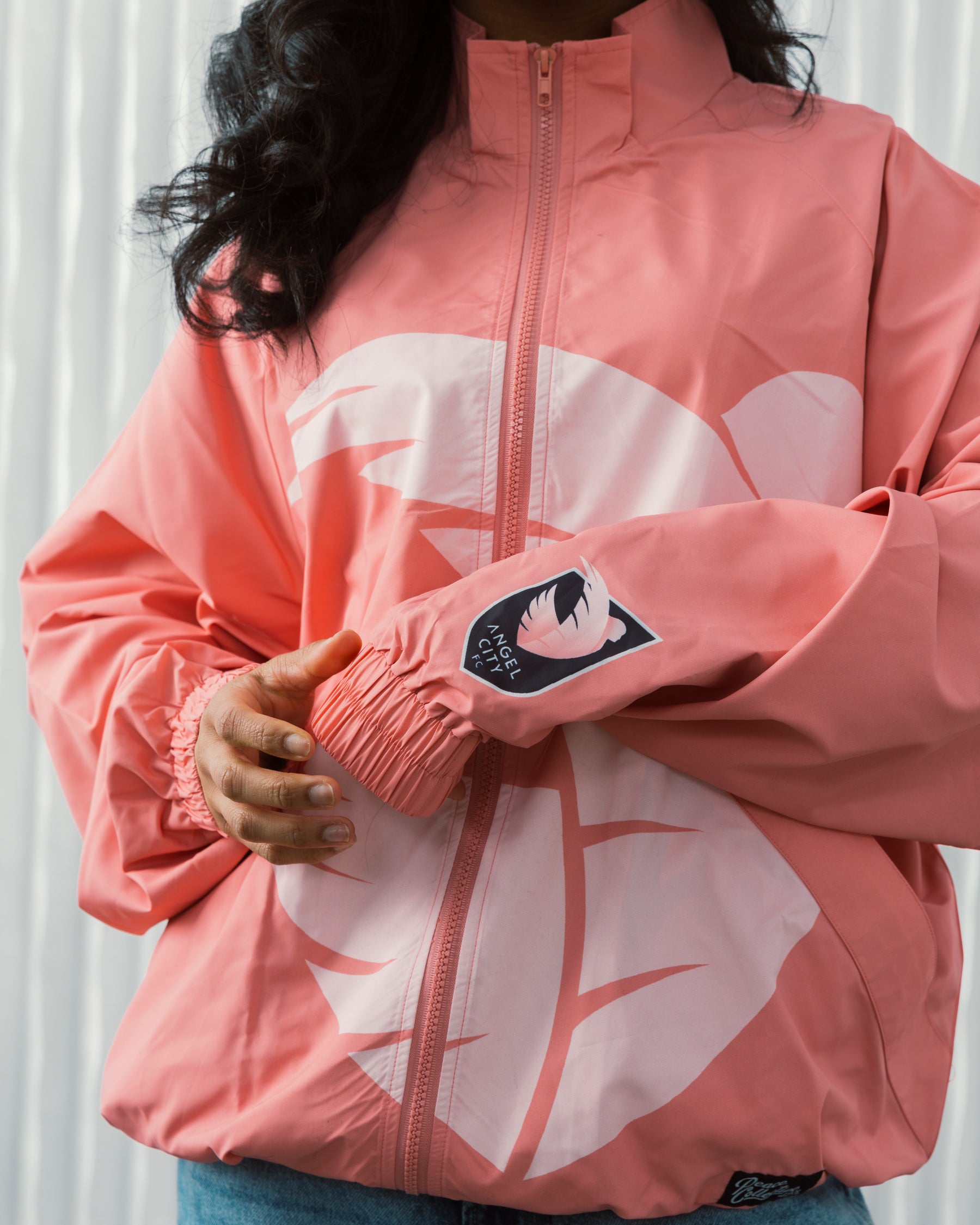 Chaqueta cortaviento con emblema Angel City FC - Sola Rosa