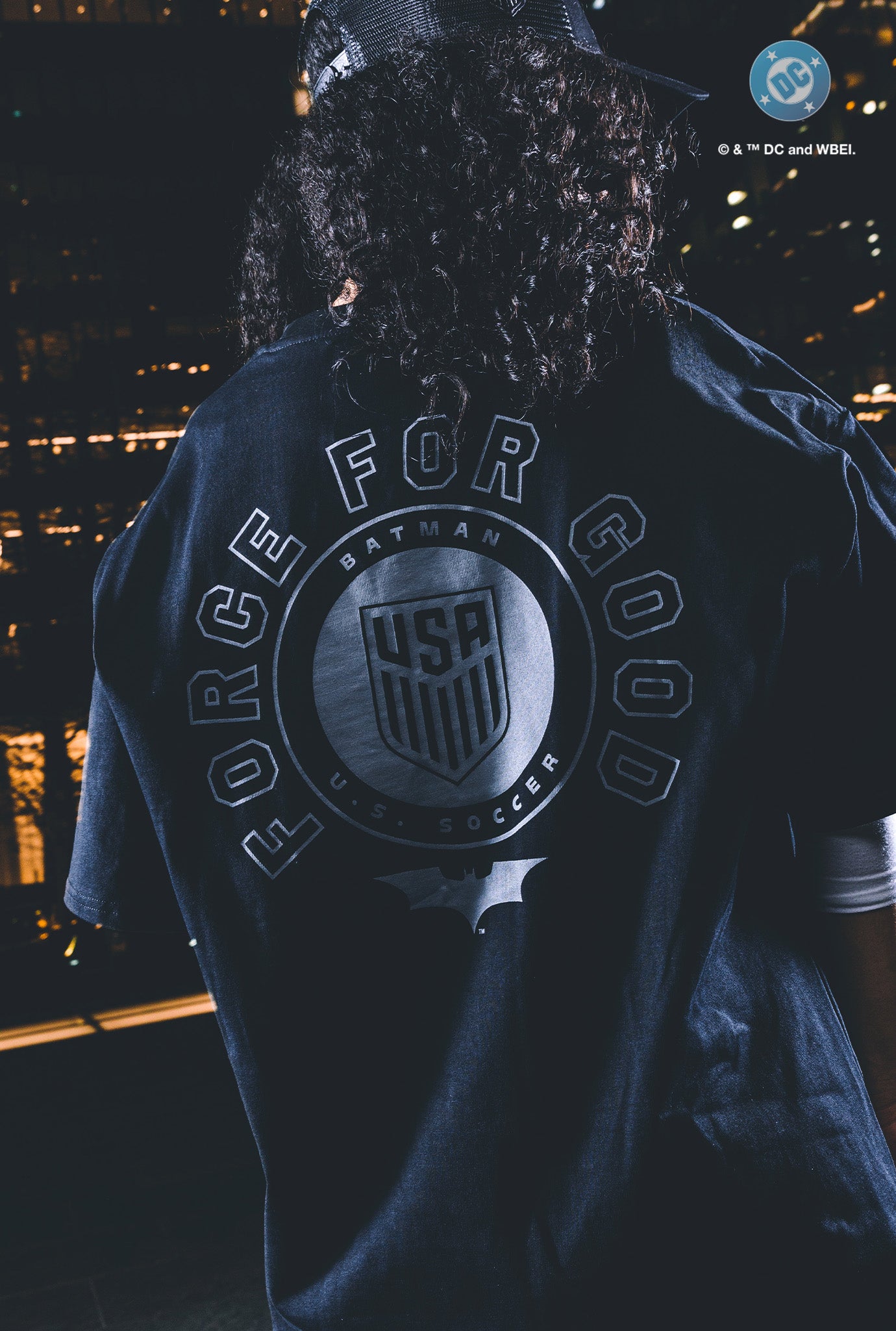 Camiseta US Soccer x DC Comics The Dark Knight - Negra